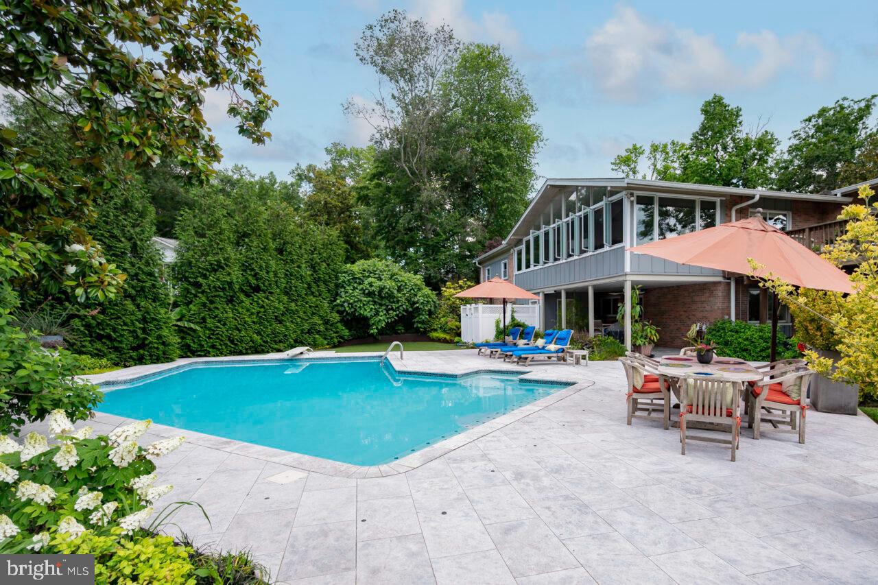 YACHT HAVEN ESTATES - Residential