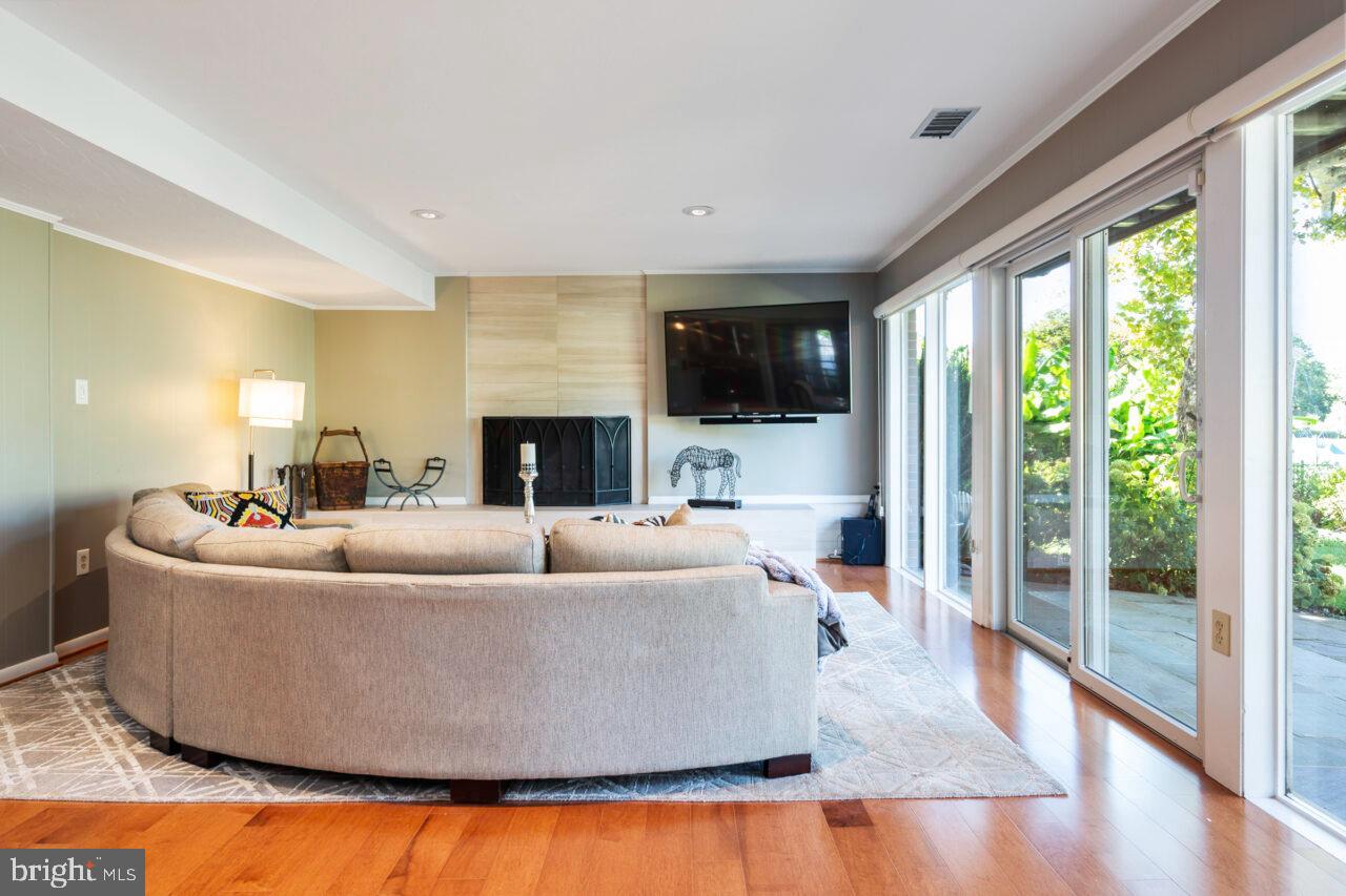 YACHT HAVEN ESTATES - Residential