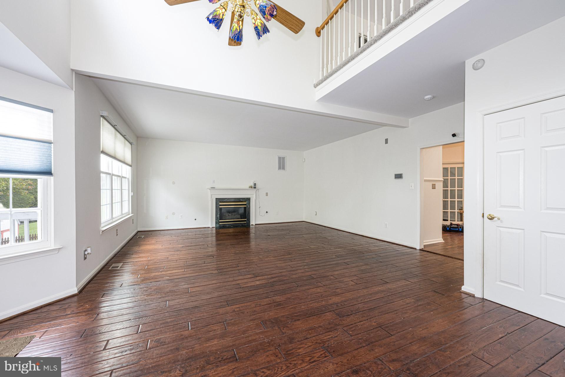 CONSTITUTION HILLS - Residential