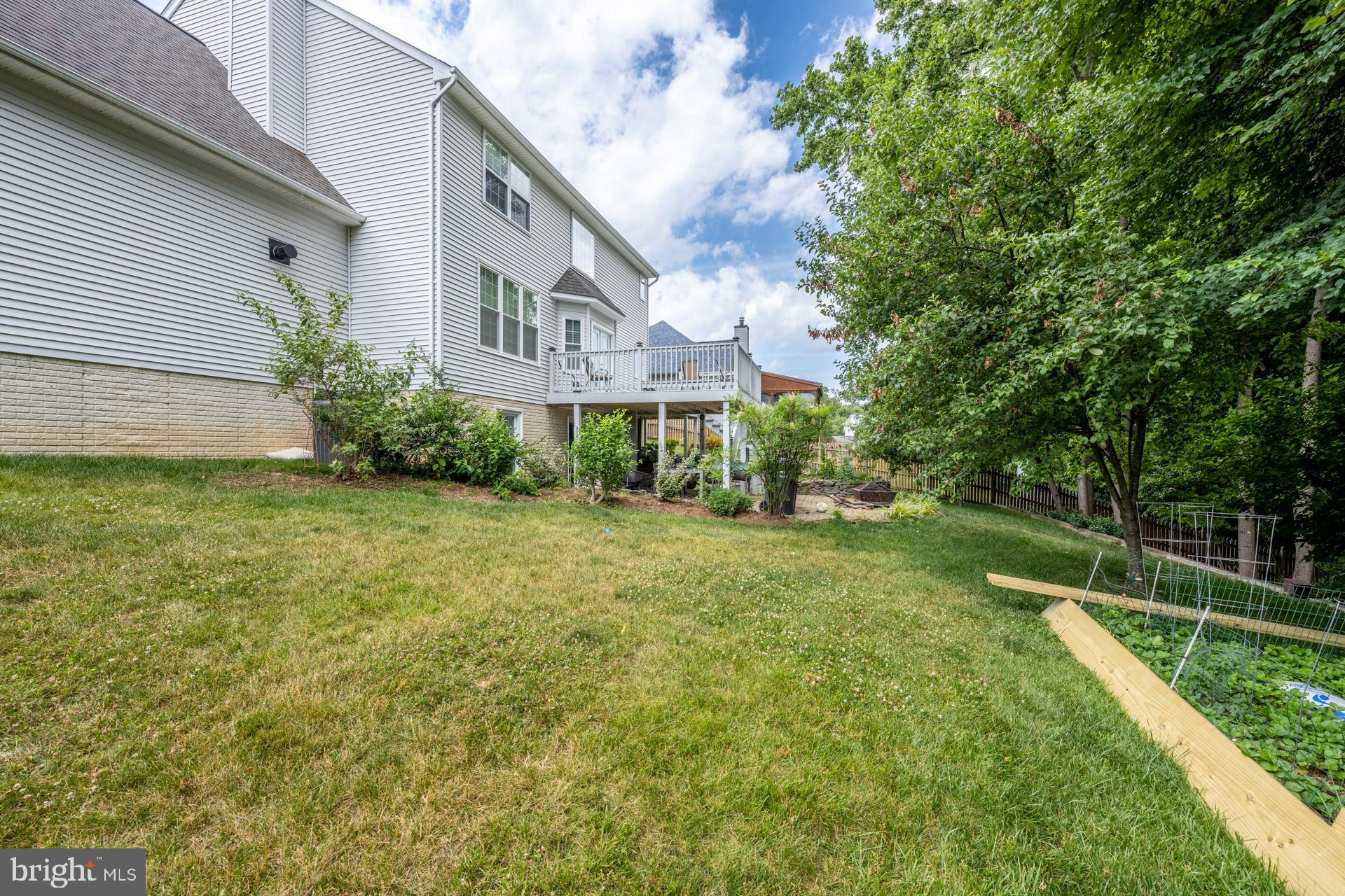 CONSTITUTION HILLS - Residential