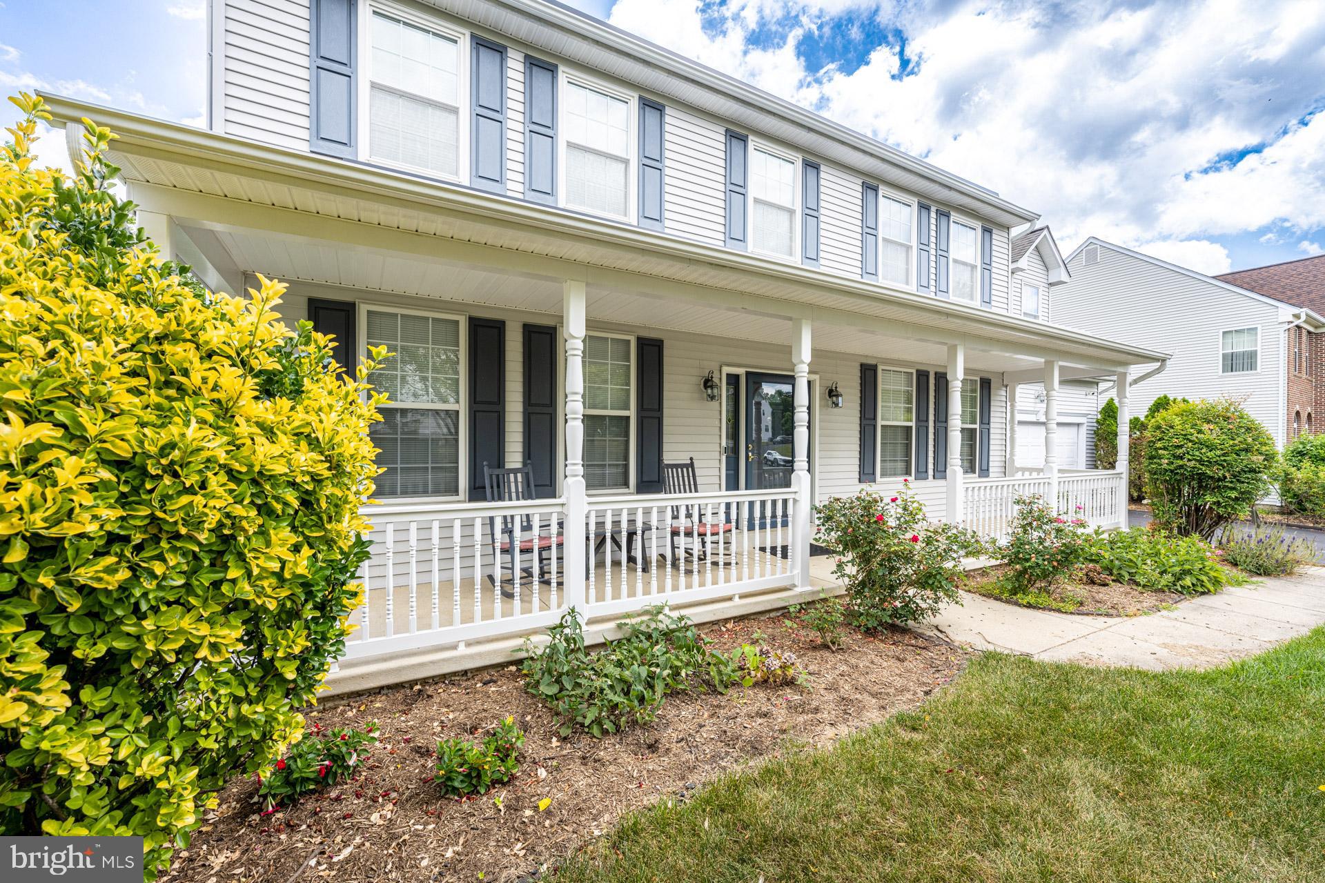 CONSTITUTION HILLS - Residential