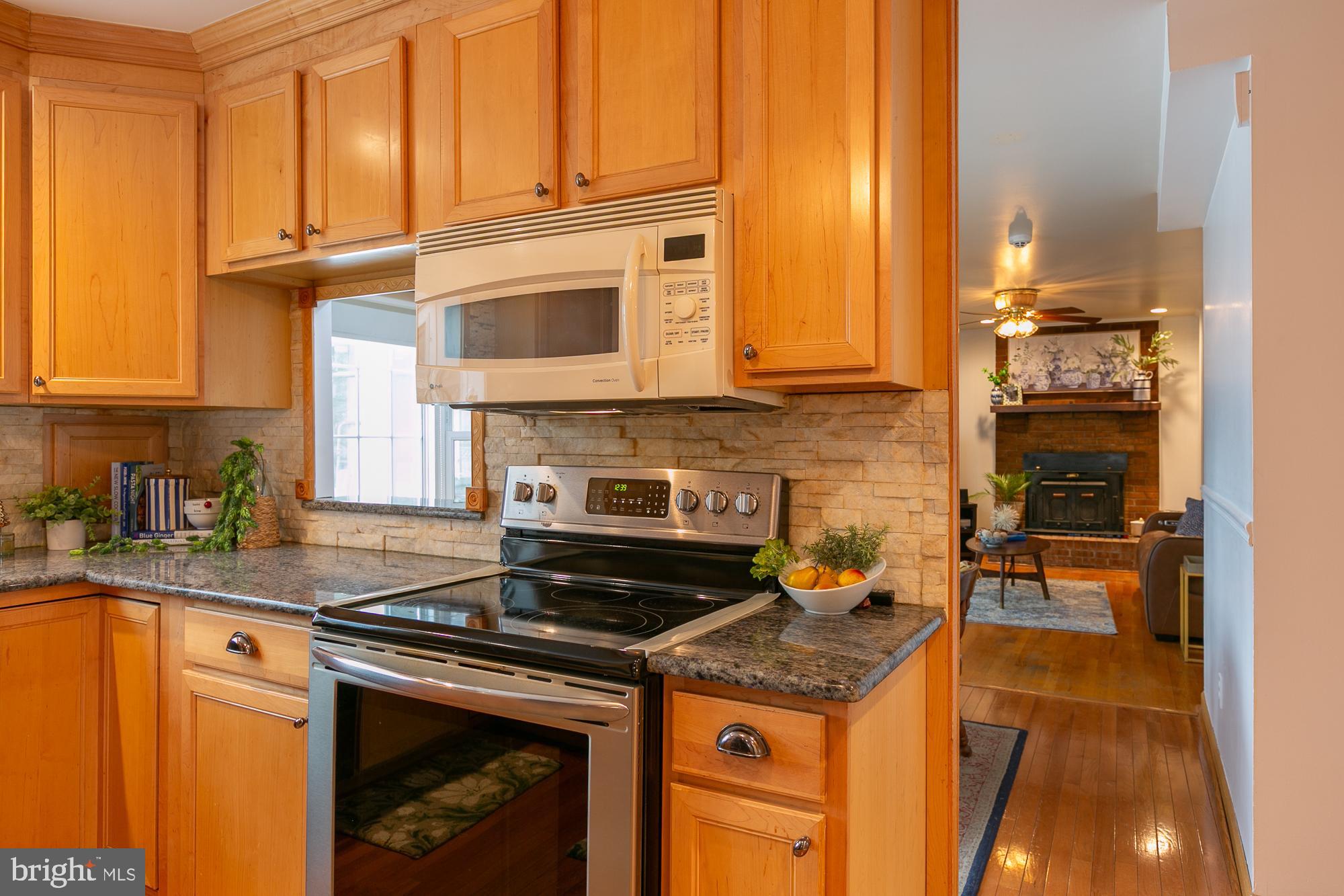 MT VERNON MANOR - Residential