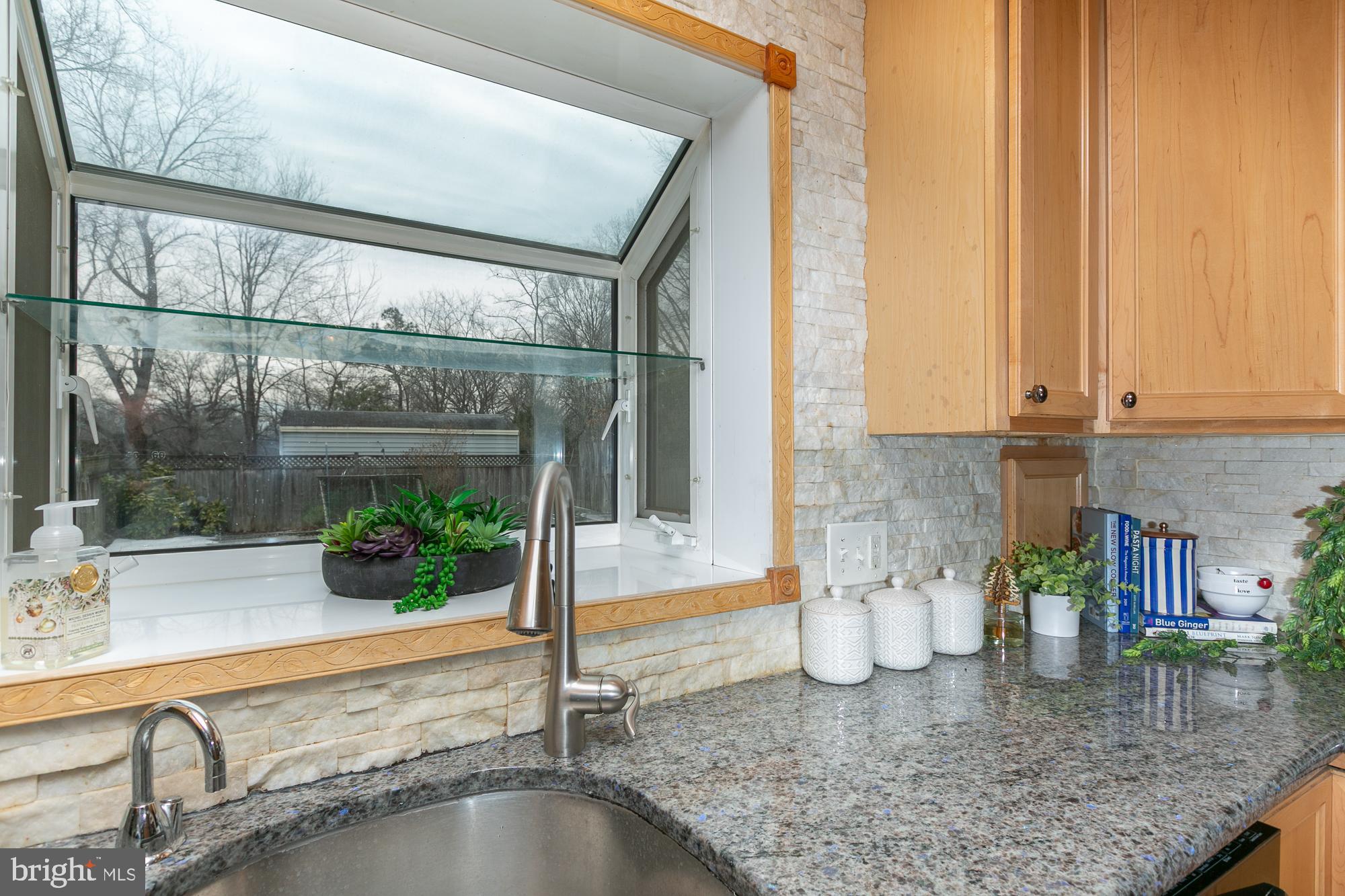 MT VERNON MANOR - Residential