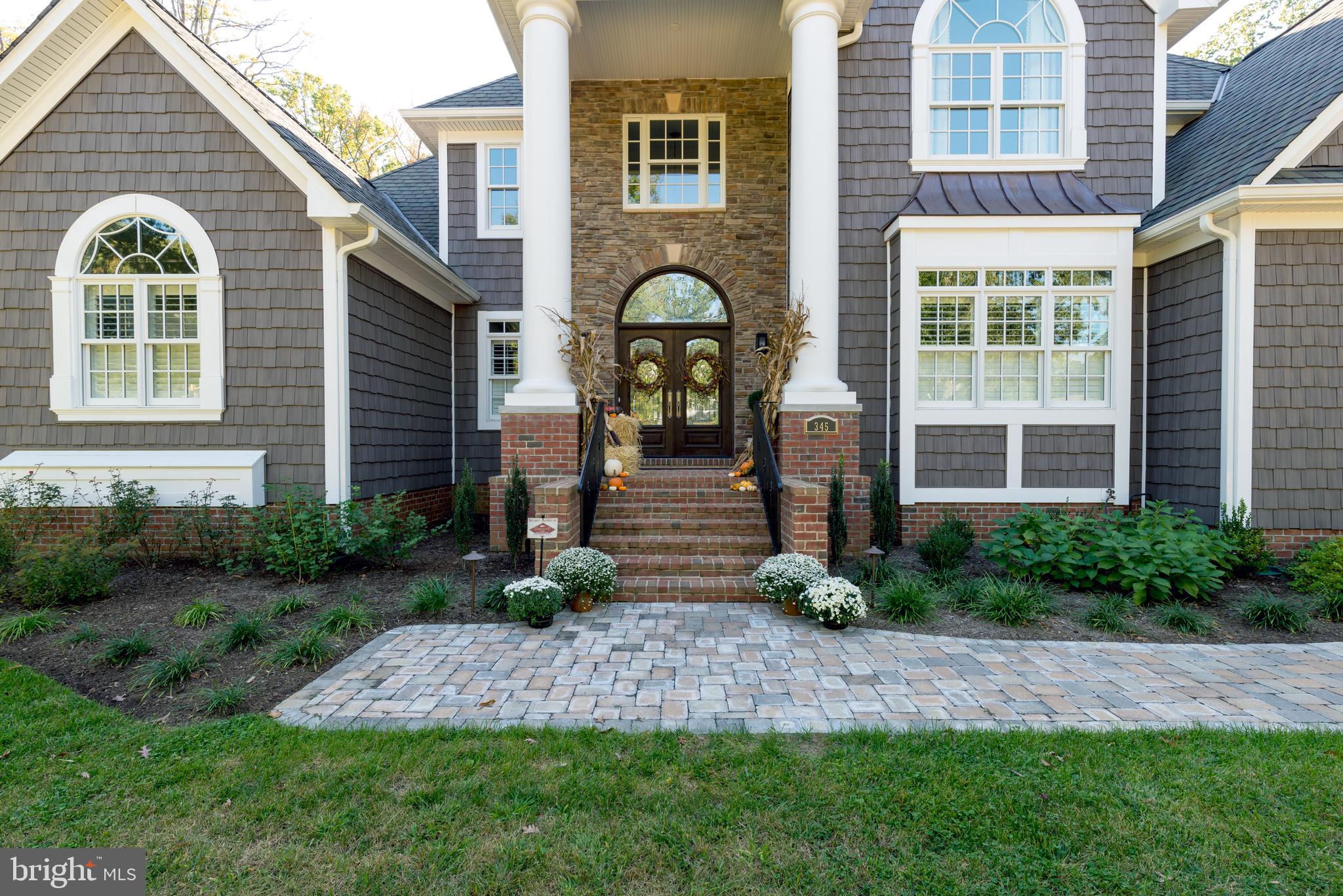 345 DUBOIS ROAD