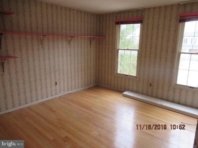 LUTHERVILLE - Residential