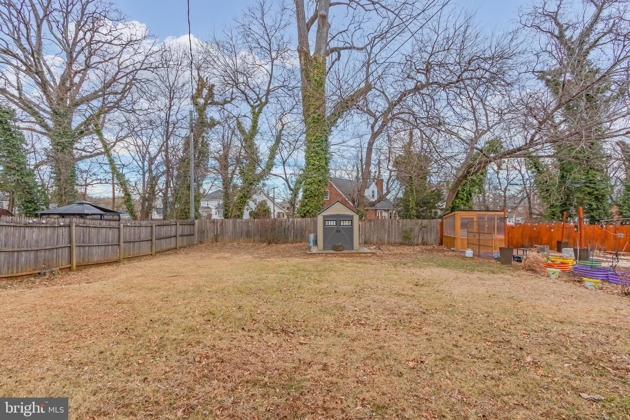 HILLSDALE ESTATES - Residential