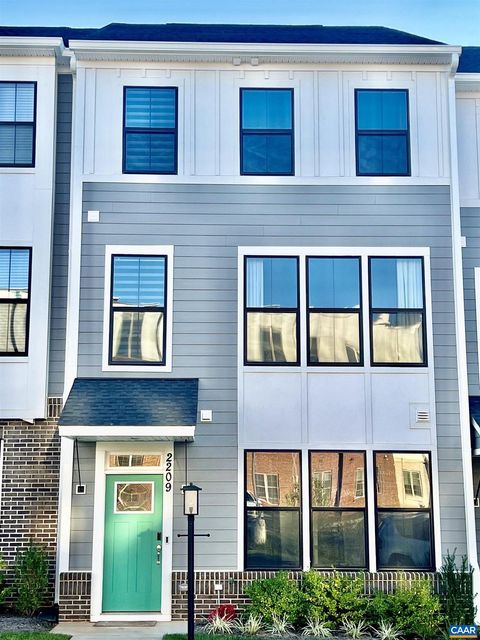 2209 SWALLOWTAIL LN CHARLOTTESVILLE VA 22902