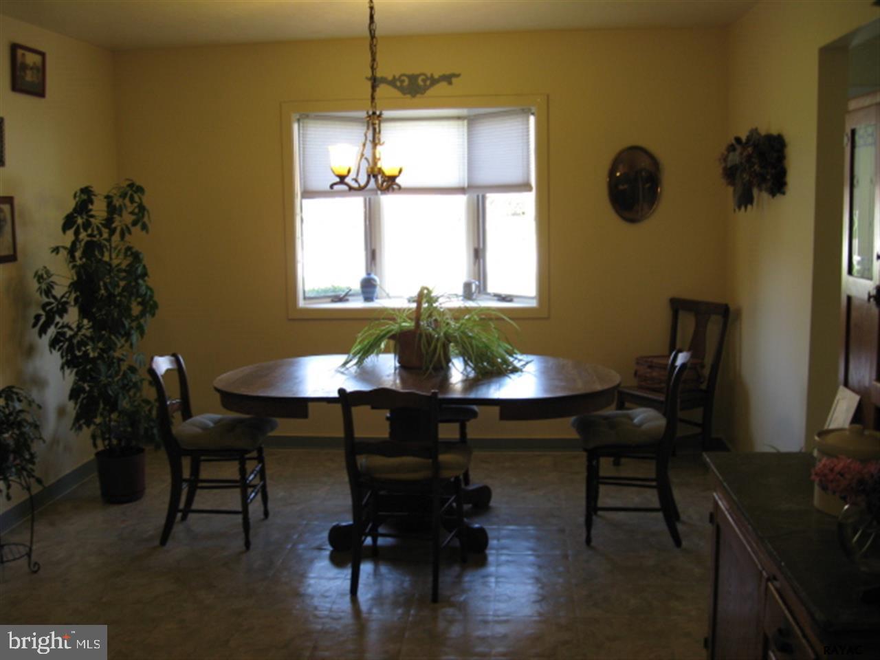 WESTVIEW MANOR - Residential