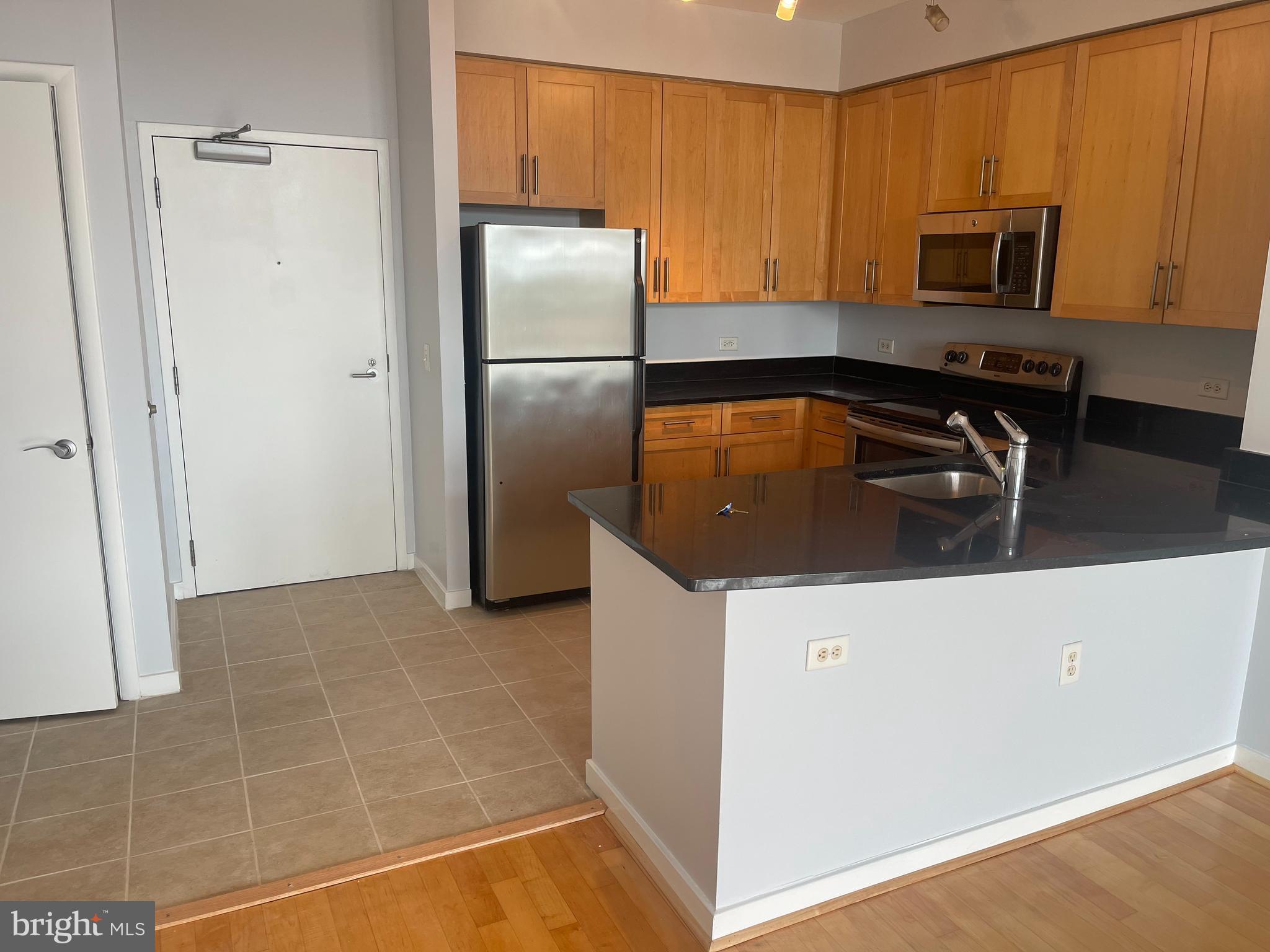 437 NEW YORK AVENUE NW 807