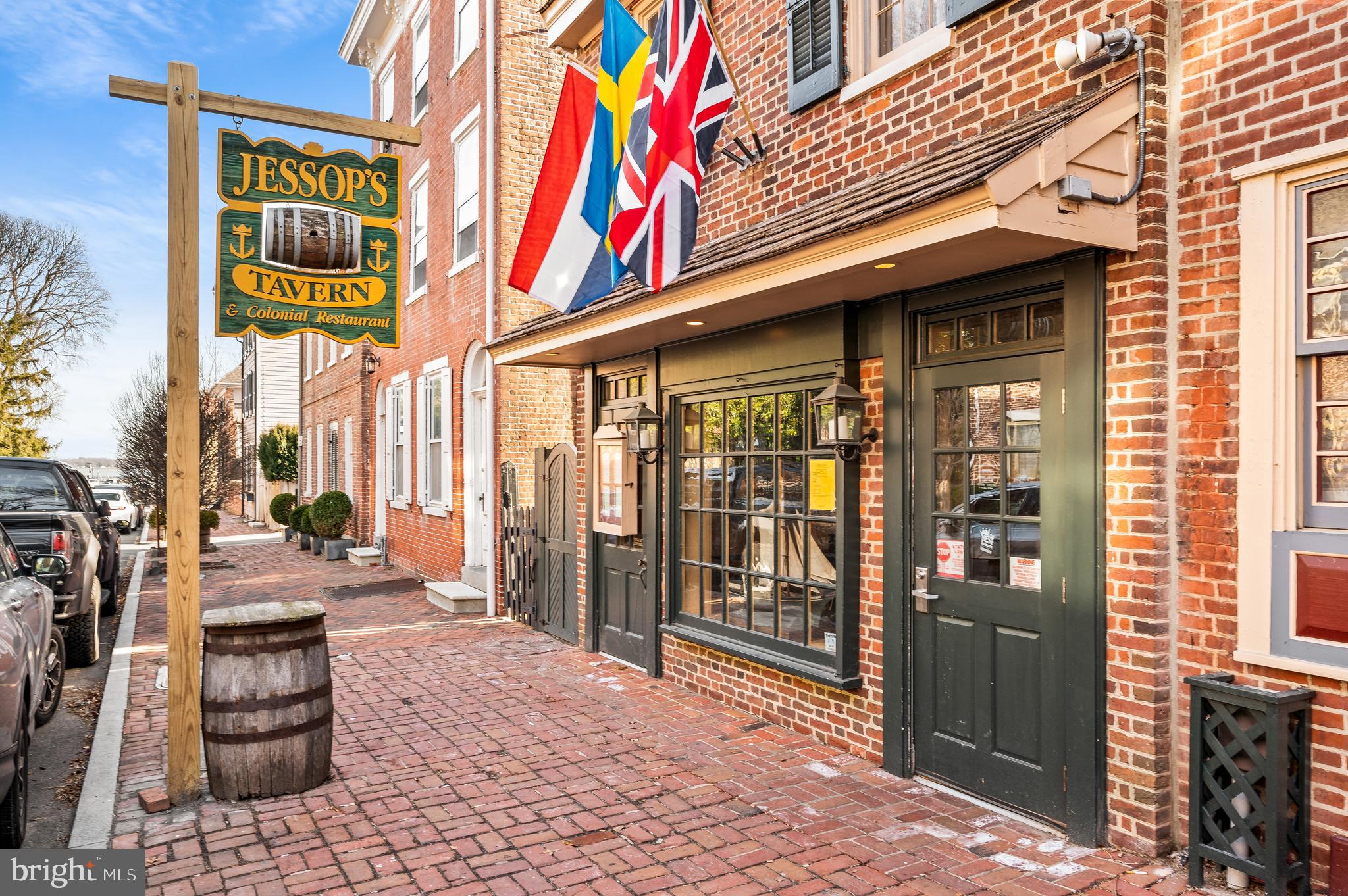 RIVERBEND - Residential