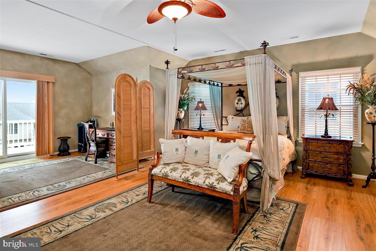 STONE HARBOR - Residential