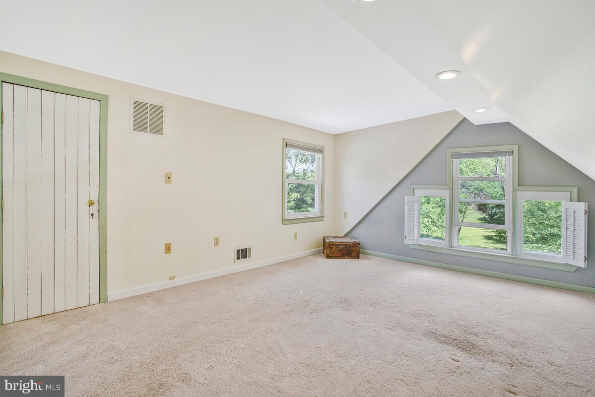 BARNESVILLE - Residential