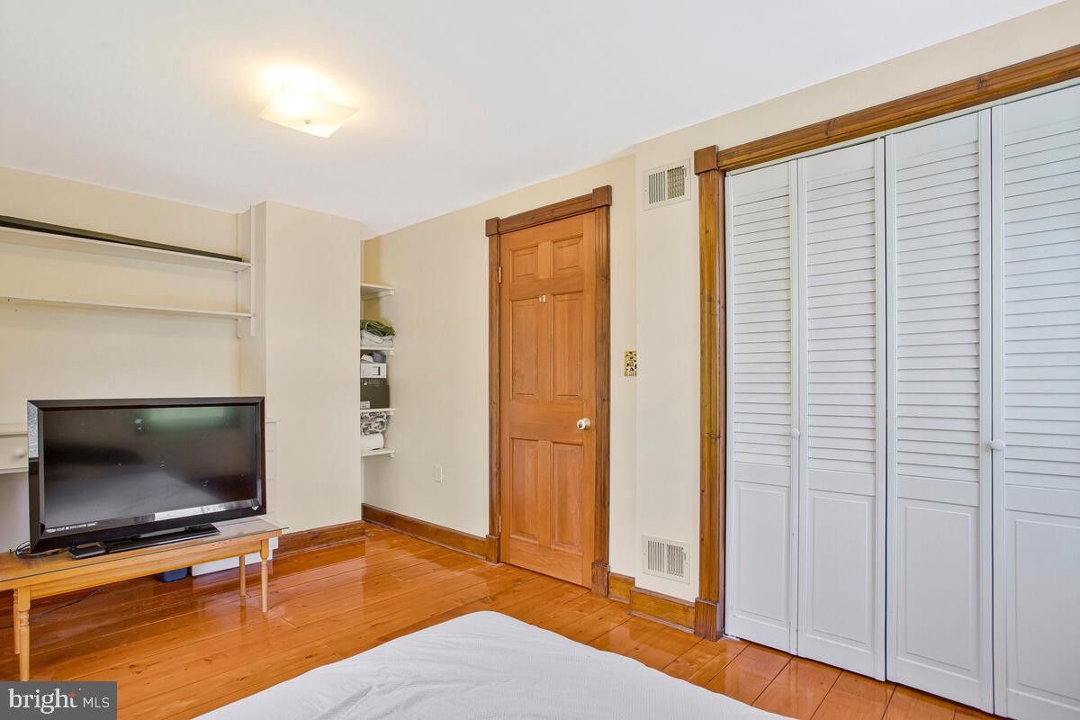 BARNESVILLE - Residential