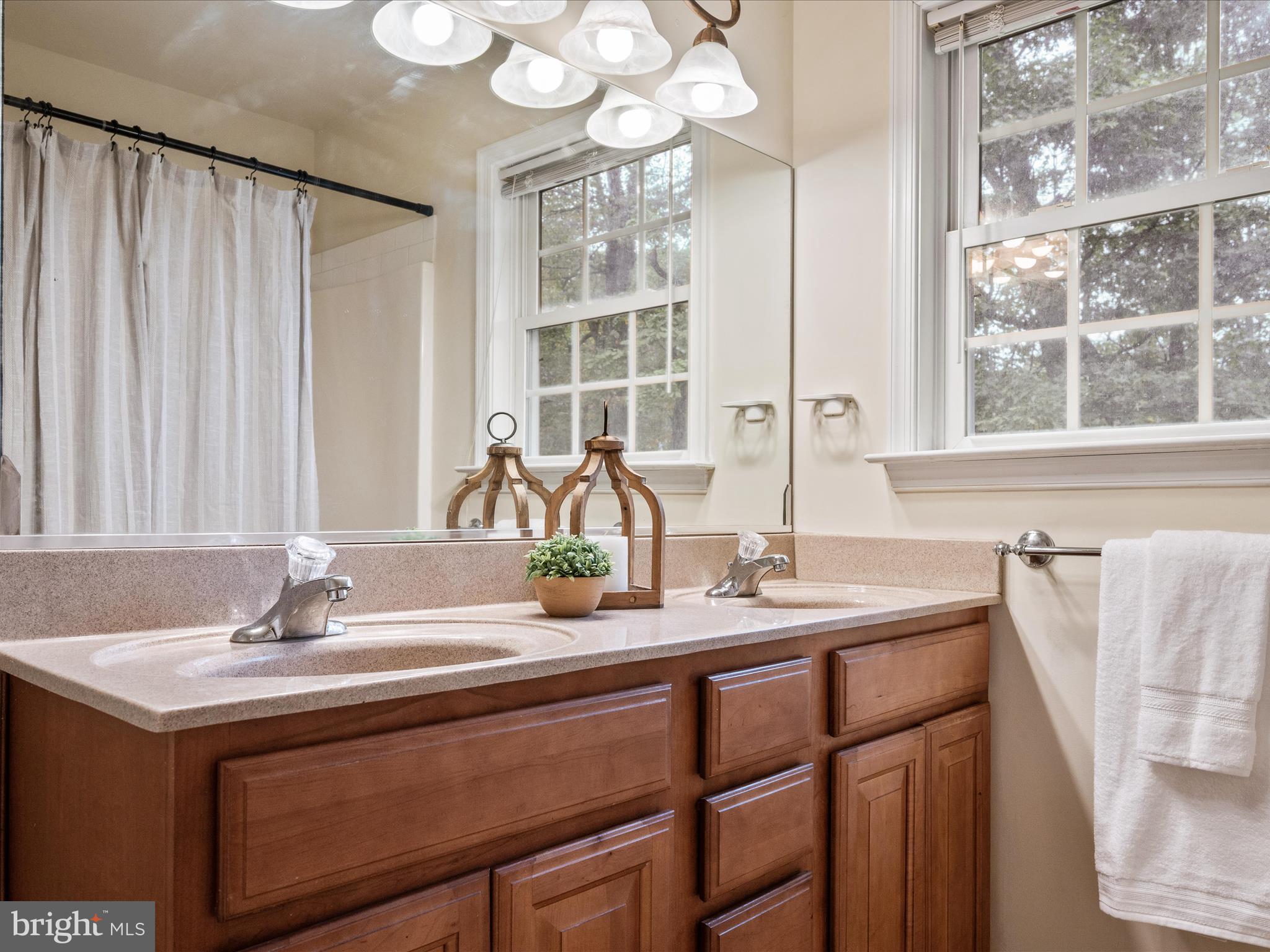 SHANNONDALE - Residential