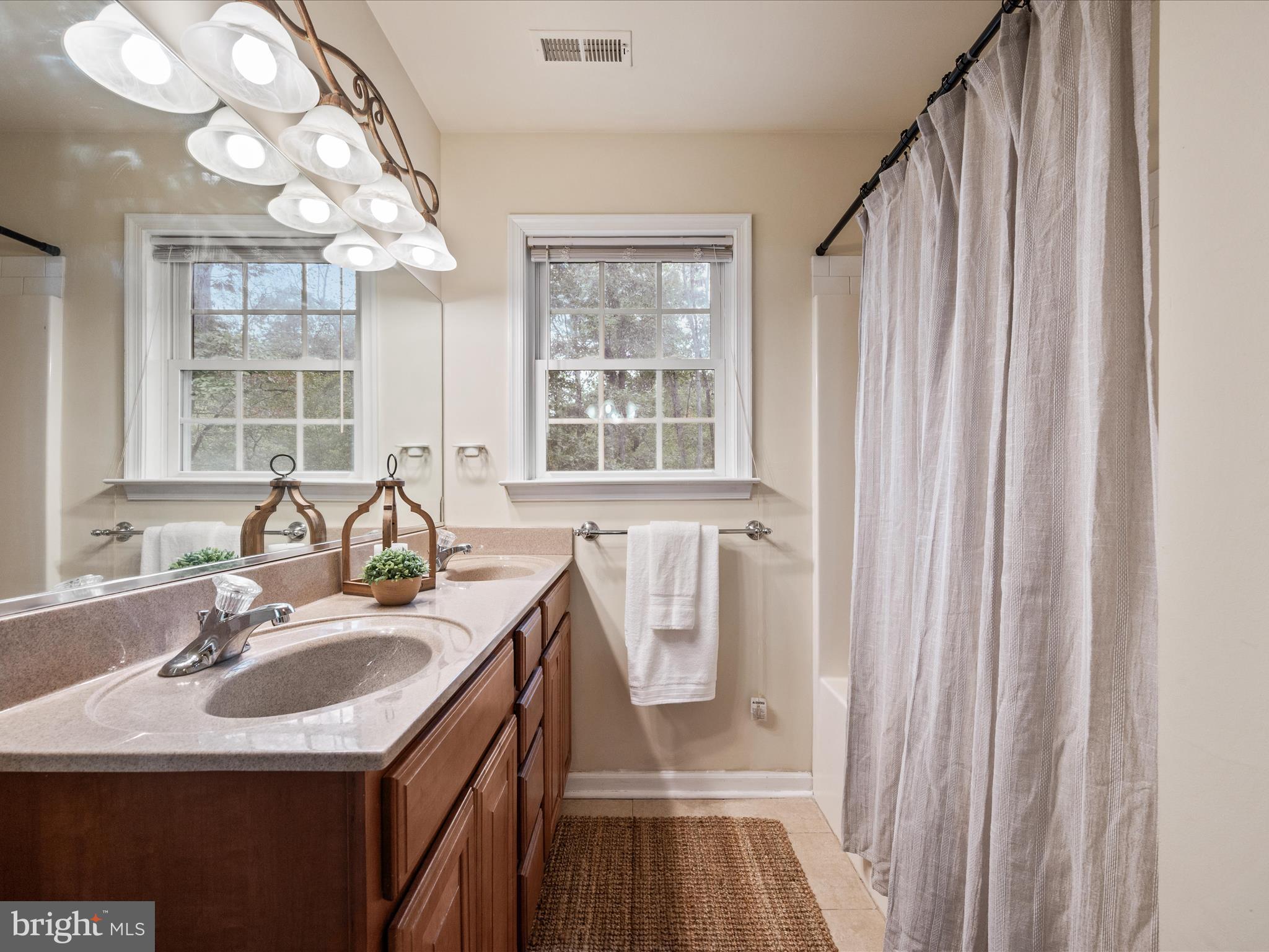 SHANNONDALE - Residential