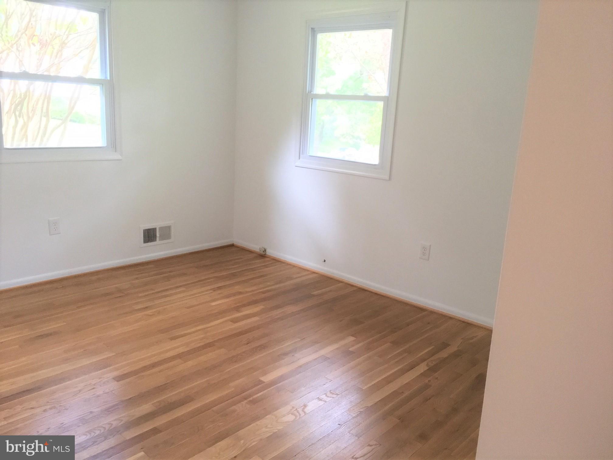 LAYHILL SOUTH - Residential Lease