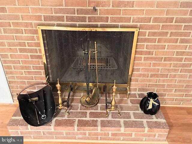 LAYHILL SOUTH - Residential Lease