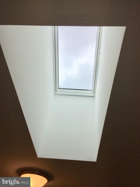 LAYHILL SOUTH - Residential Lease