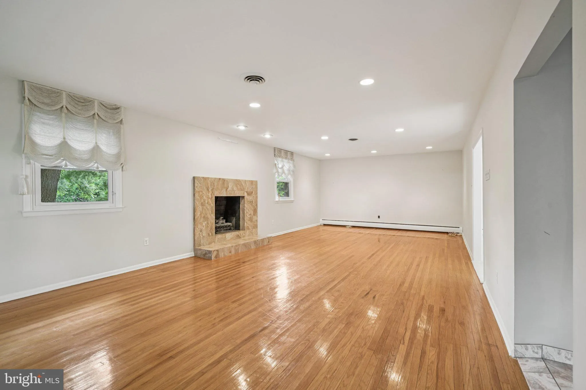 Huntingdon Valley, Pennsylvania 19006, United States, 4 Bedrooms Bedrooms, ,3 BathroomsBathrooms,Residential,Active,190681