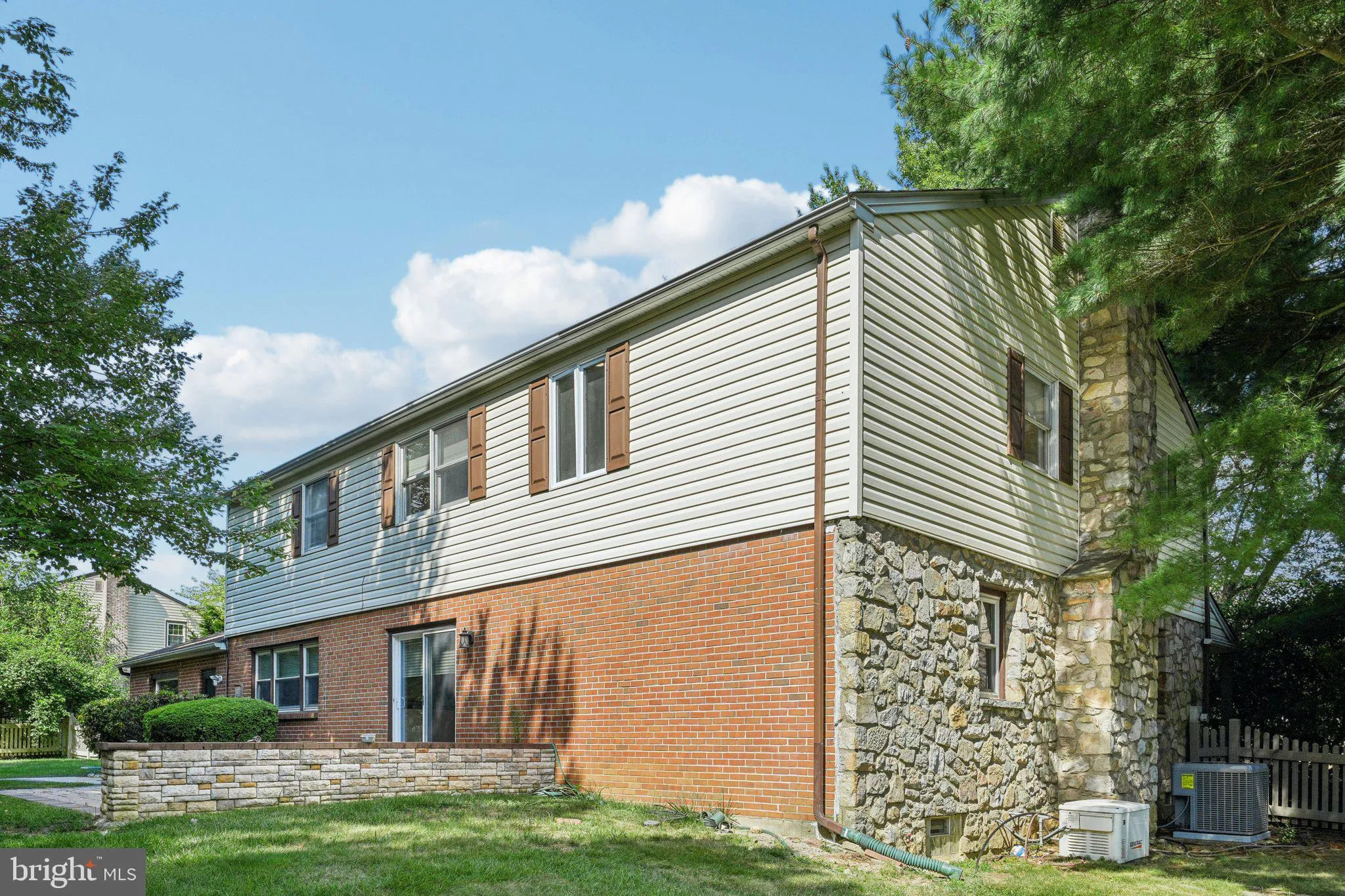 Huntingdon Valley, Pennsylvania 19006, United States, 4 Bedrooms Bedrooms, ,3 BathroomsBathrooms,Residential,Active,190681