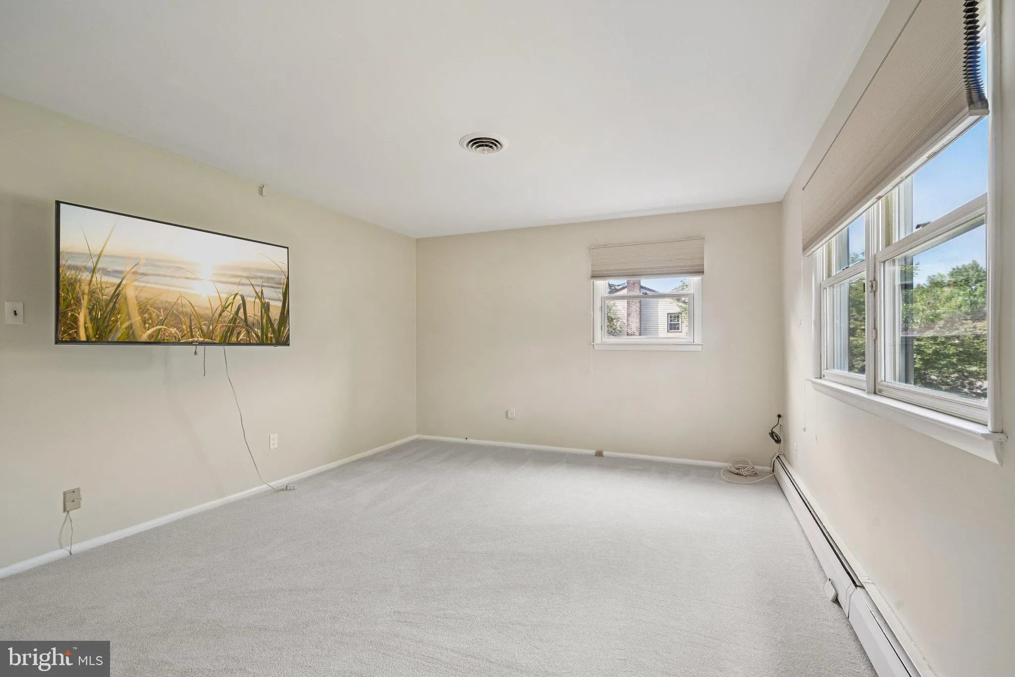 Huntingdon Valley, Pennsylvania 19006, United States, 4 Bedrooms Bedrooms, ,3 BathroomsBathrooms,Residential,Active,190681