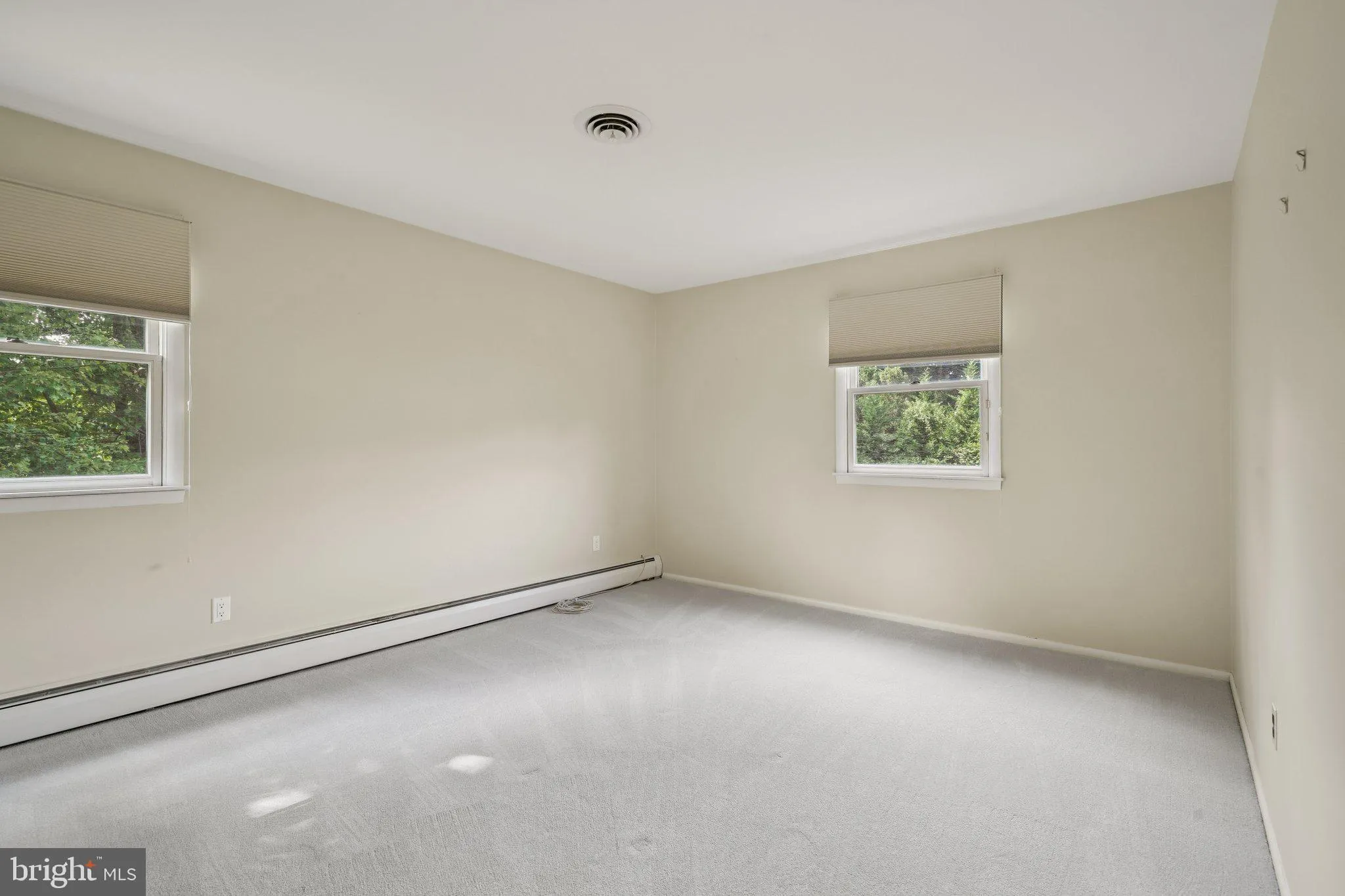 Huntingdon Valley, Pennsylvania 19006, United States, 4 Bedrooms Bedrooms, ,3 BathroomsBathrooms,Residential,Active,190681