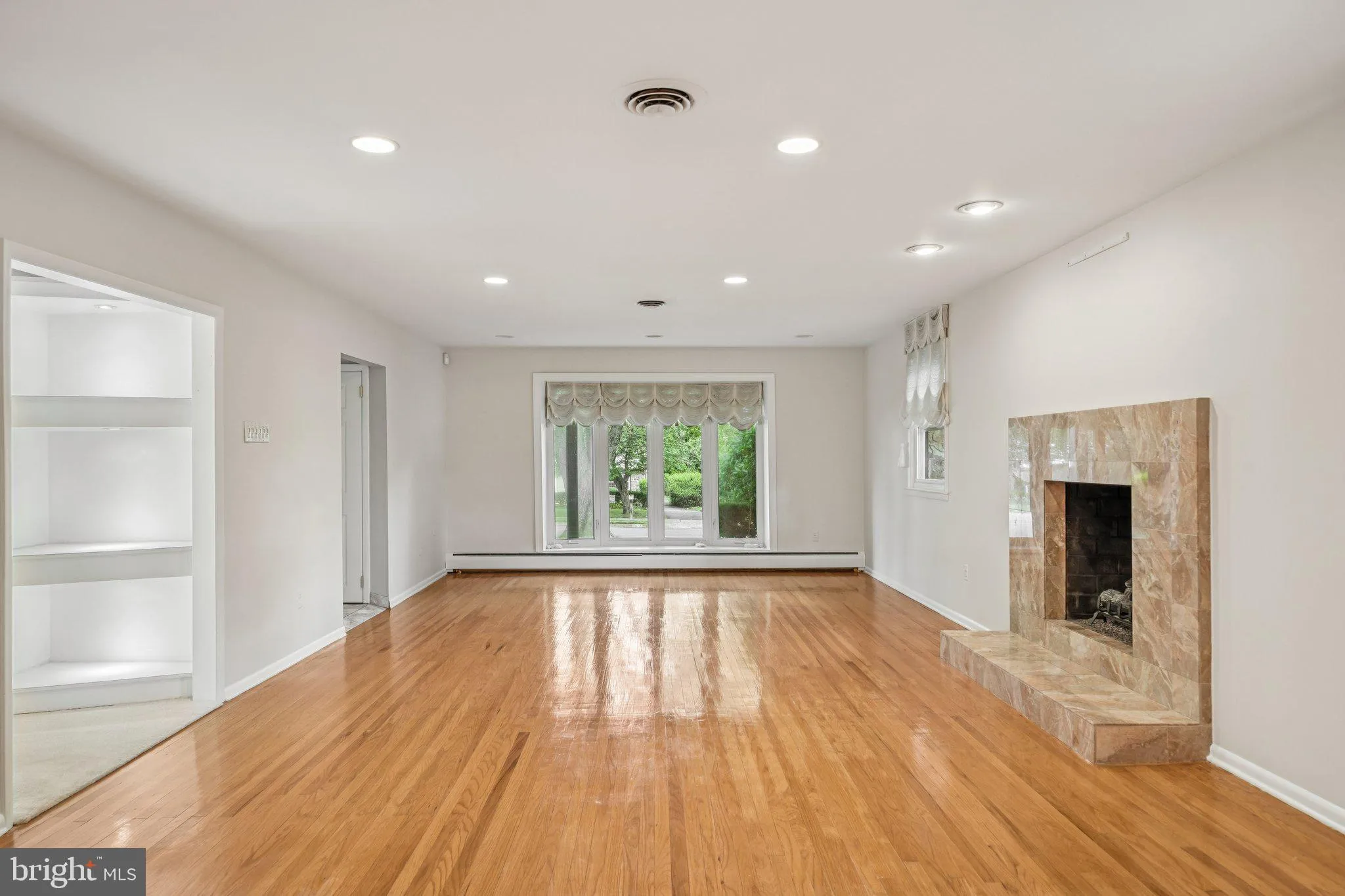 Huntingdon Valley, Pennsylvania 19006, United States, 4 Bedrooms Bedrooms, ,3 BathroomsBathrooms,Residential,Active,190681