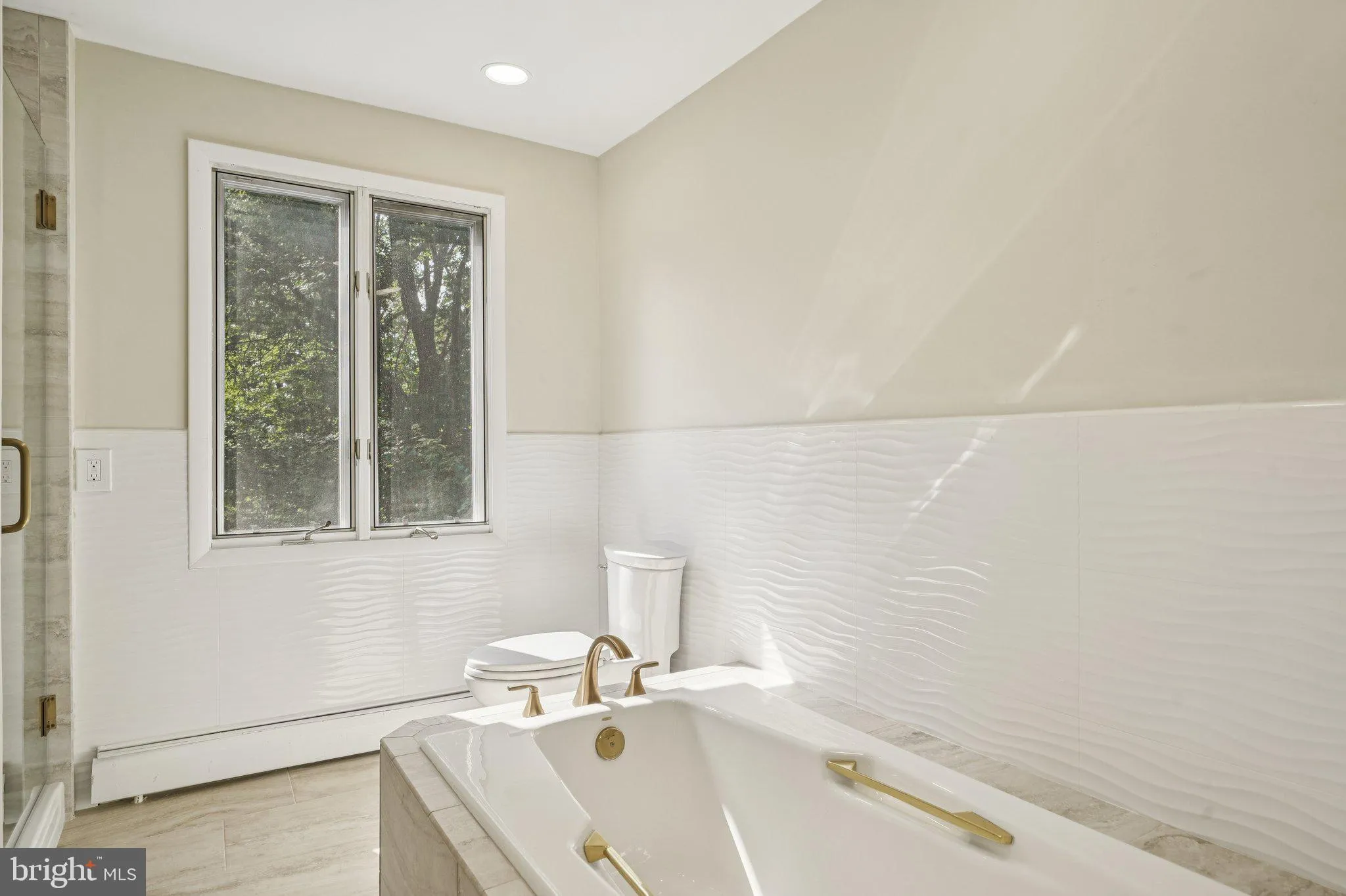 Huntingdon Valley, Pennsylvania 19006, United States, 4 Bedrooms Bedrooms, ,3 BathroomsBathrooms,Residential,Active,190681