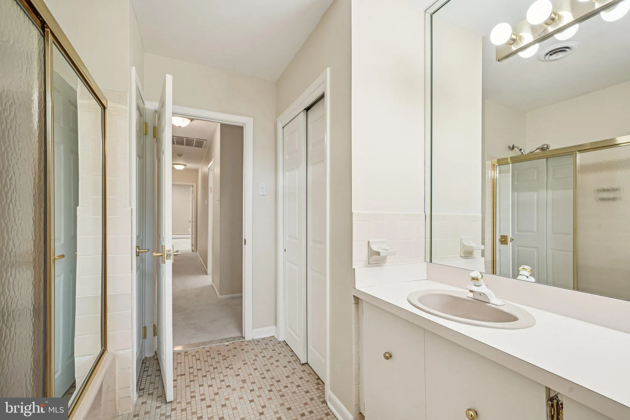 Huntingdon Valley, Pennsylvania 19006, United States, 4 Bedrooms Bedrooms, ,3 BathroomsBathrooms,Residential,Active,190681