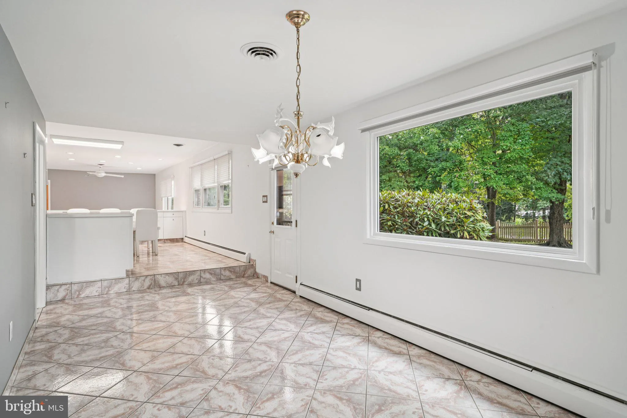 Huntingdon Valley, Pennsylvania 19006, United States, 4 Bedrooms Bedrooms, ,3 BathroomsBathrooms,Residential,Active,190681