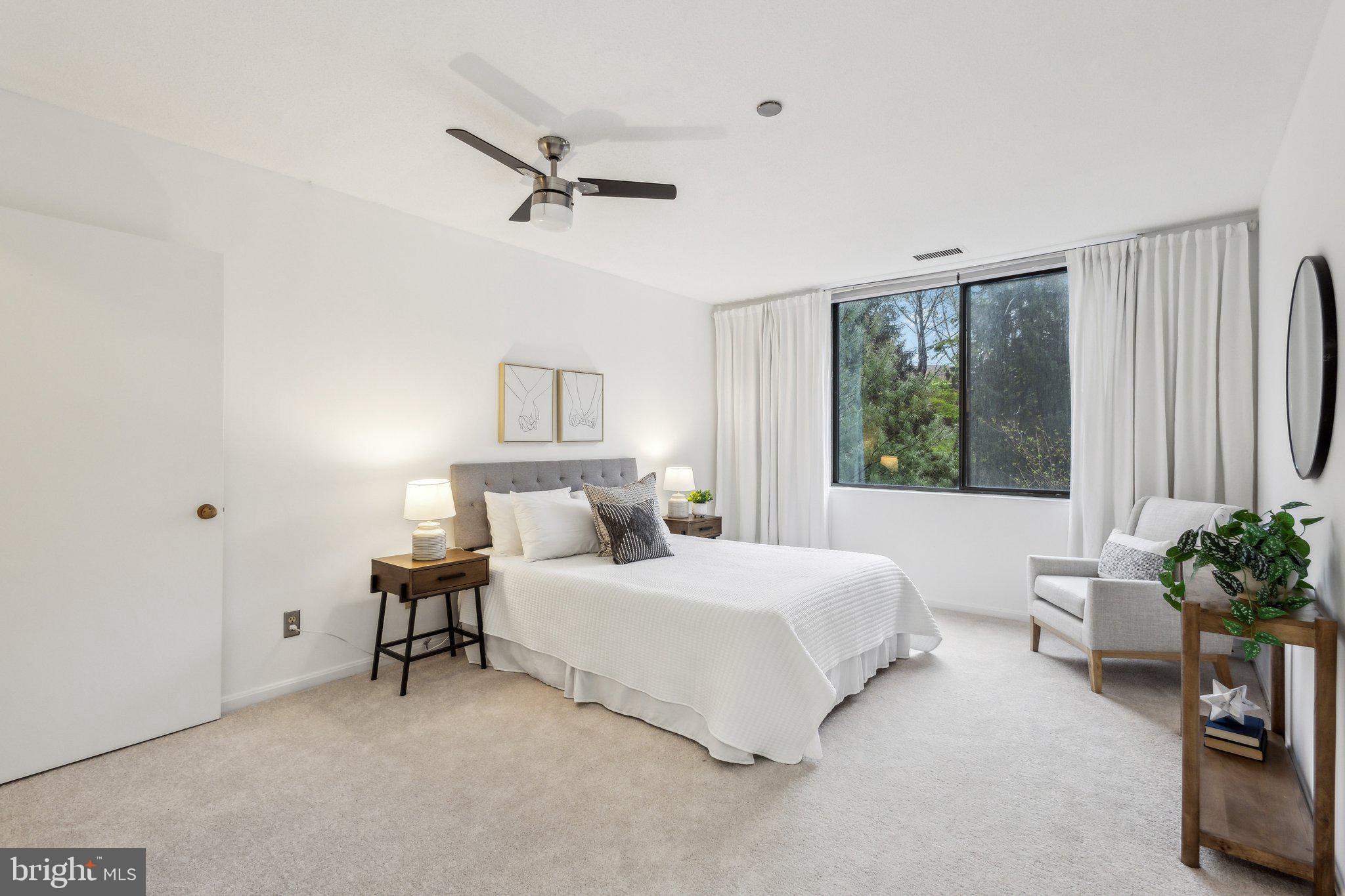 SKYLINE HOUSE - Residential