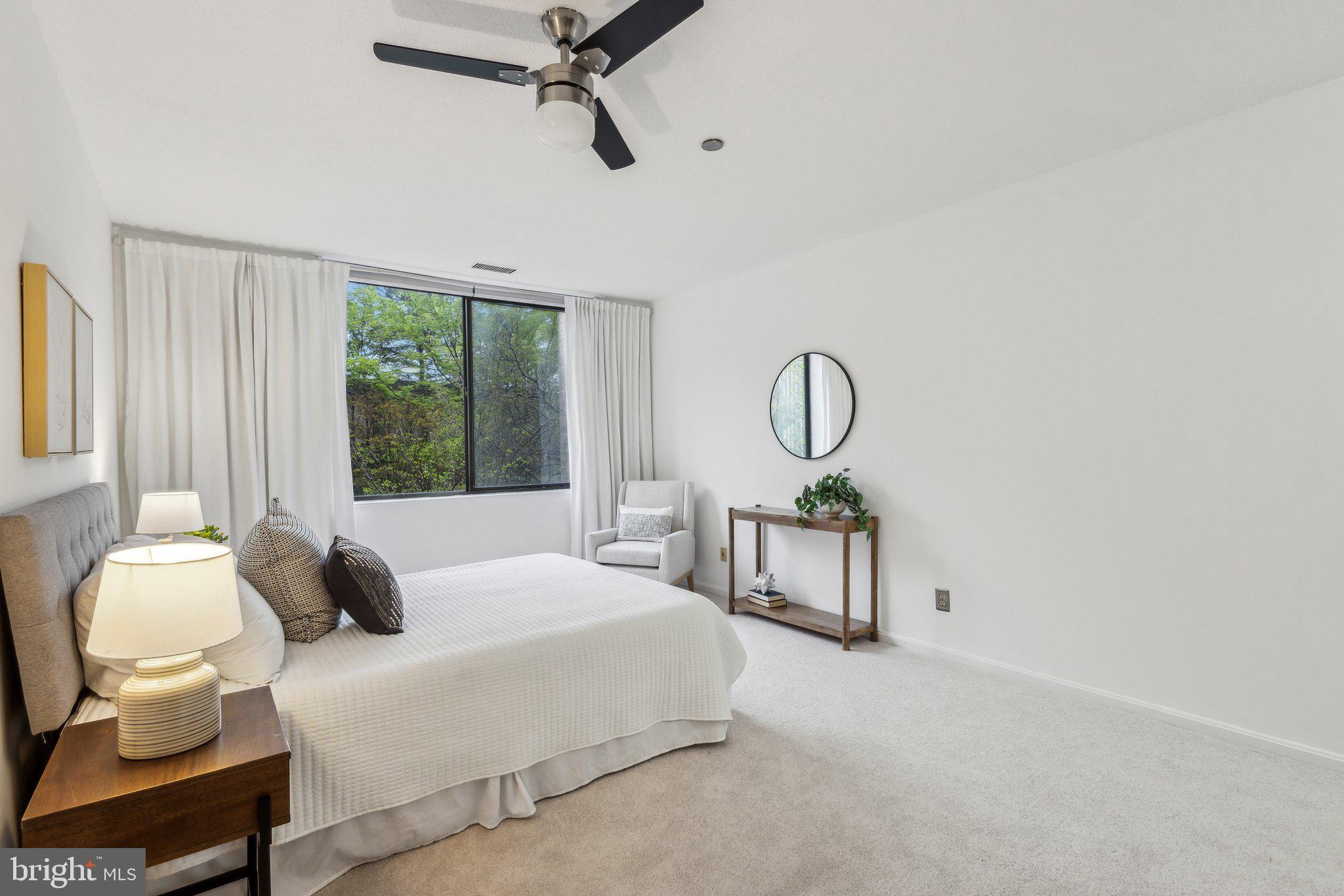 SKYLINE HOUSE - Residential