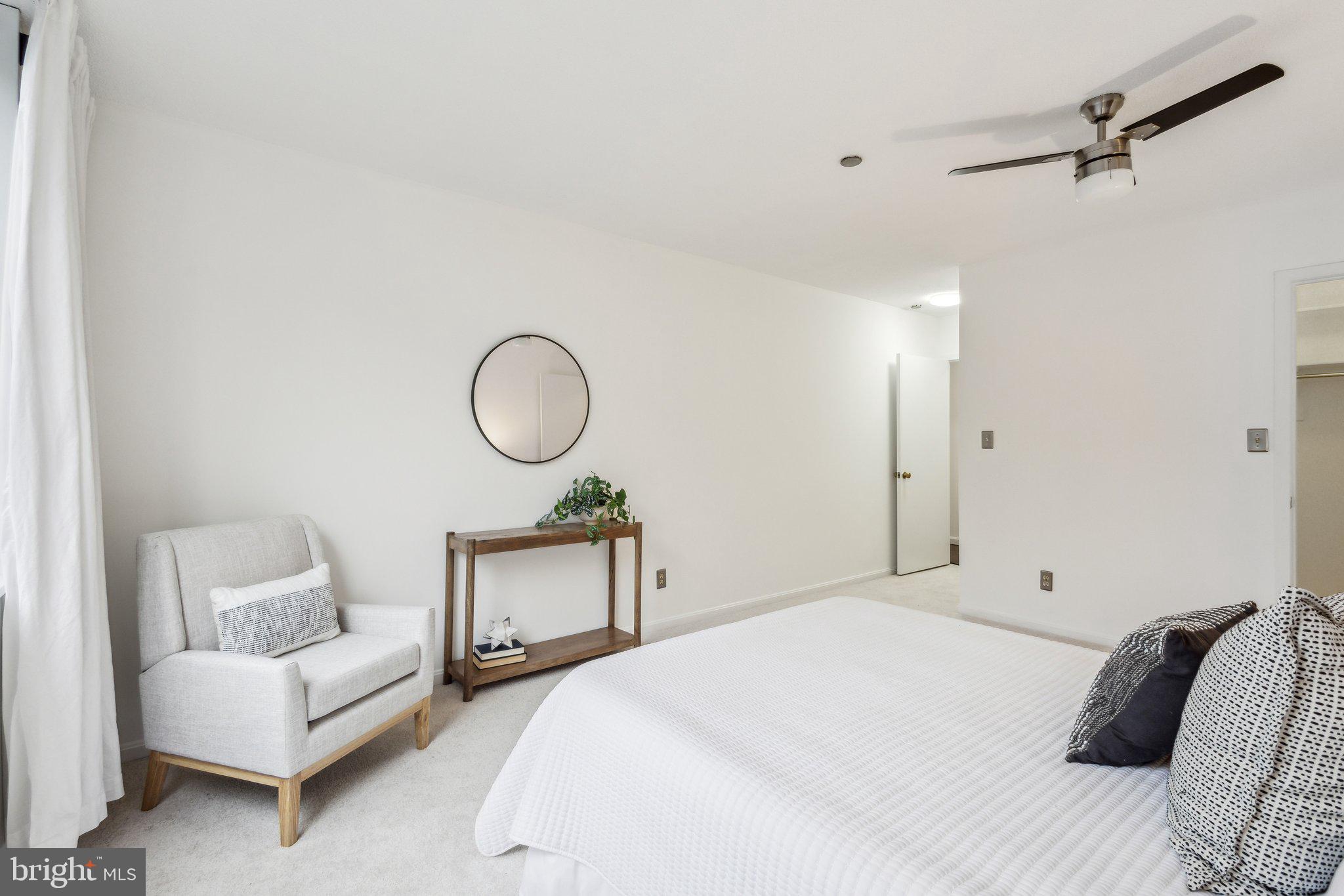 SKYLINE HOUSE - Residential