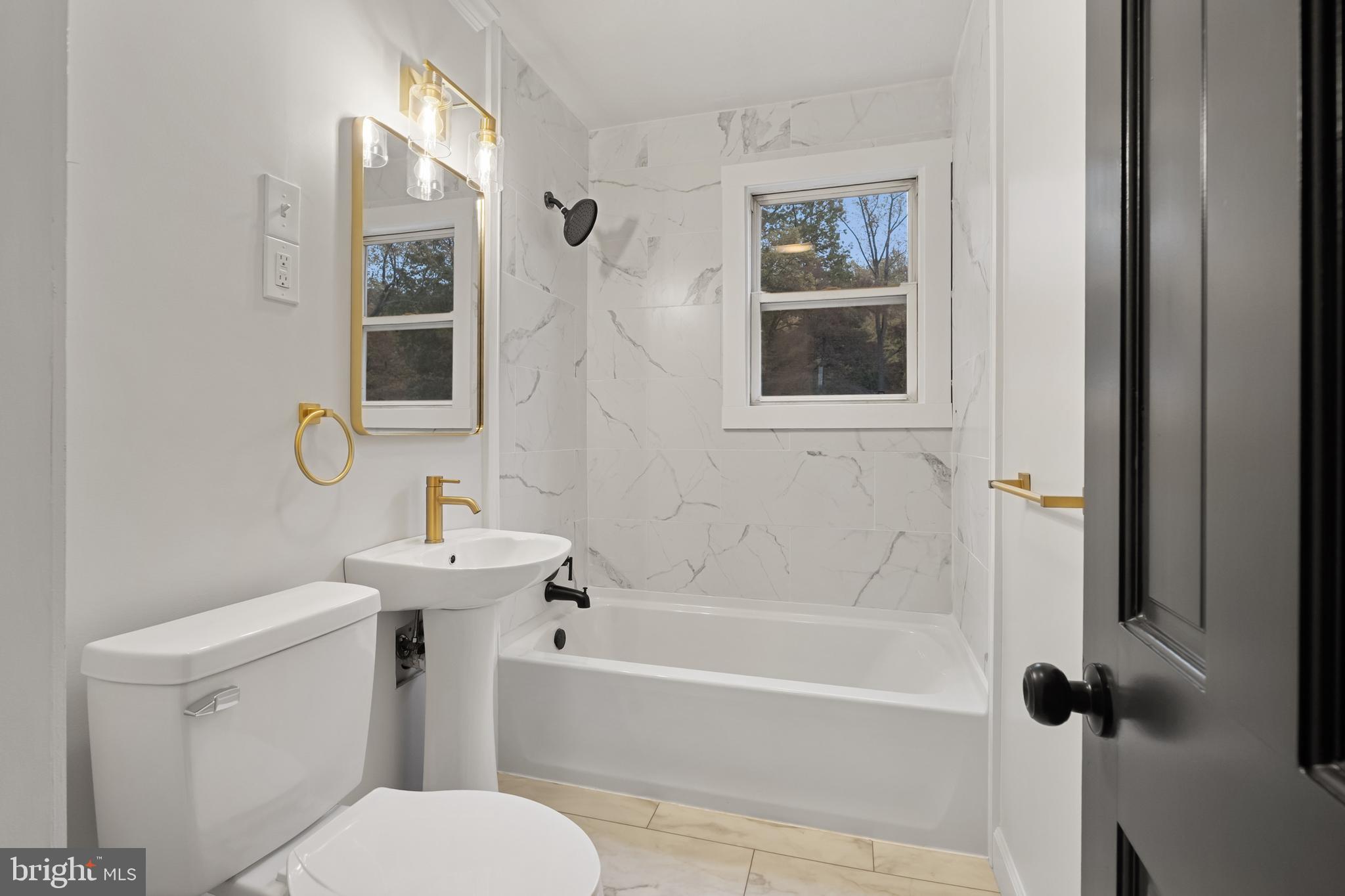 SWAN MEADOWS - Residential