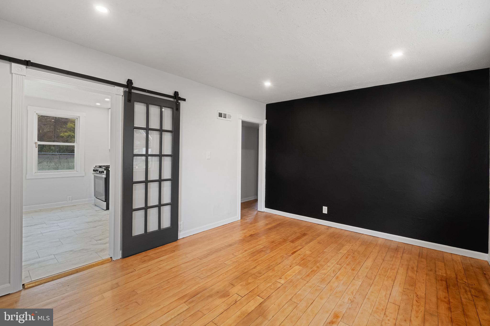 SWAN MEADOWS - Residential