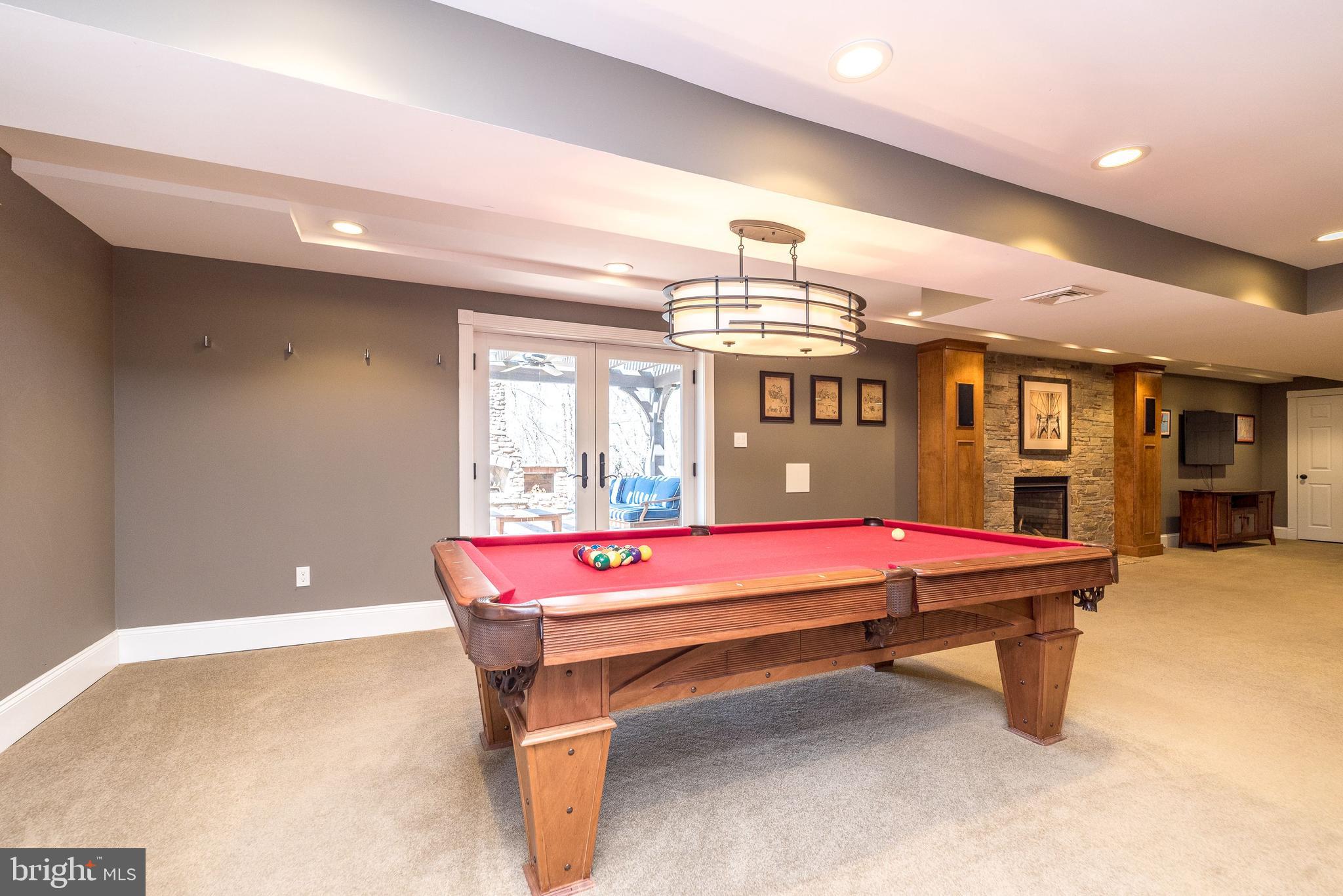 BRIDLE ESTATES - Residential