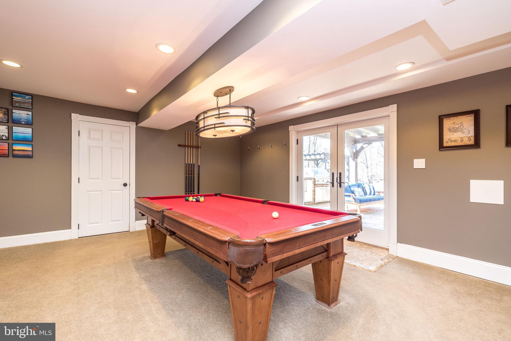 BRIDLE ESTATES - Residential