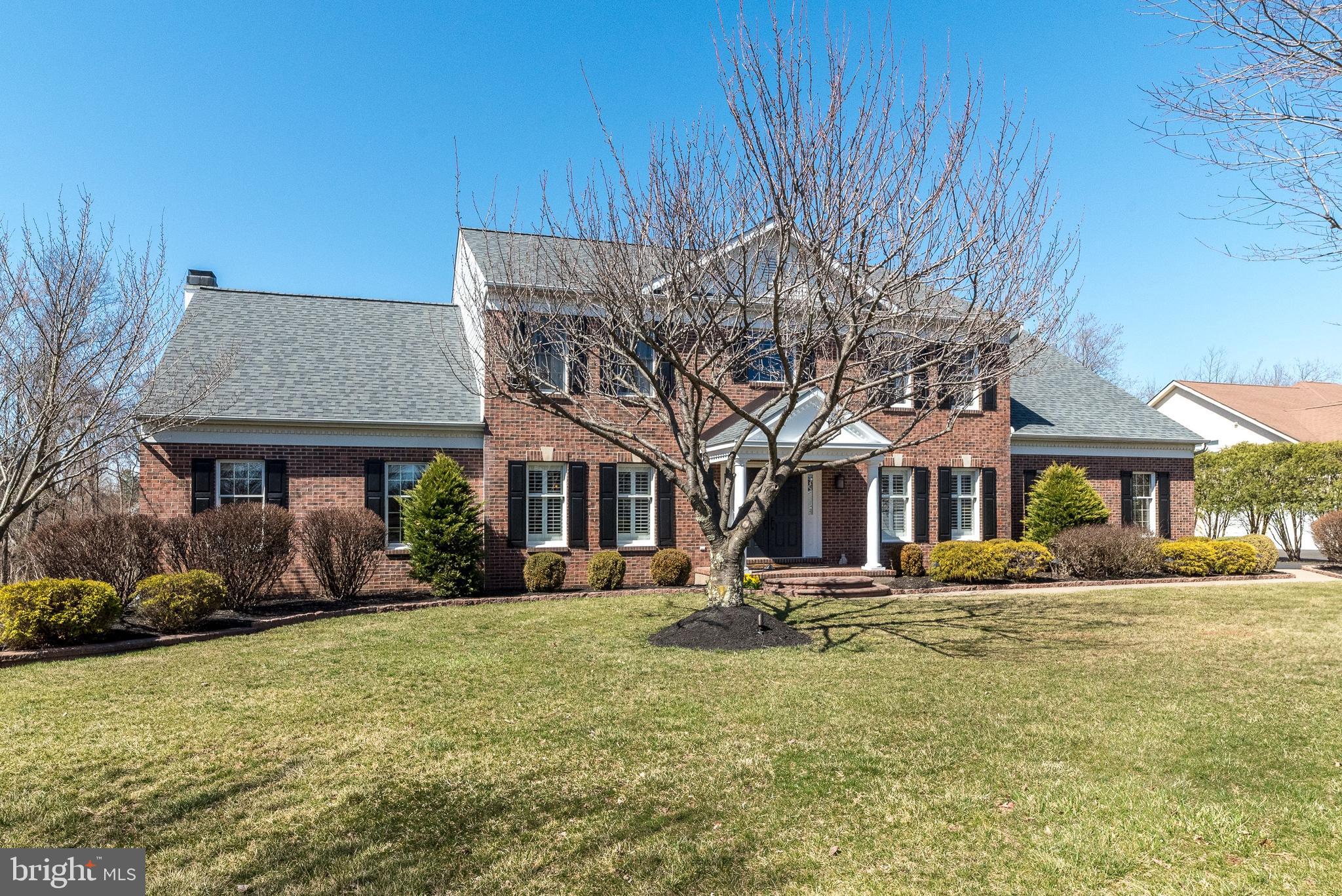 BRIDLE ESTATES - Residential