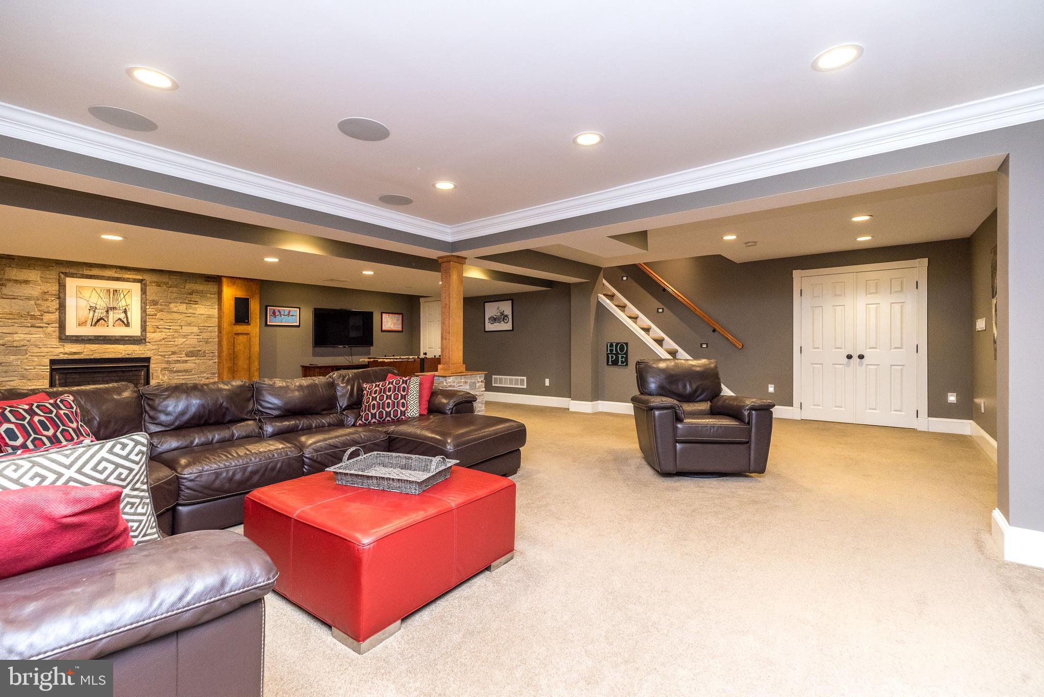 BRIDLE ESTATES - Residential