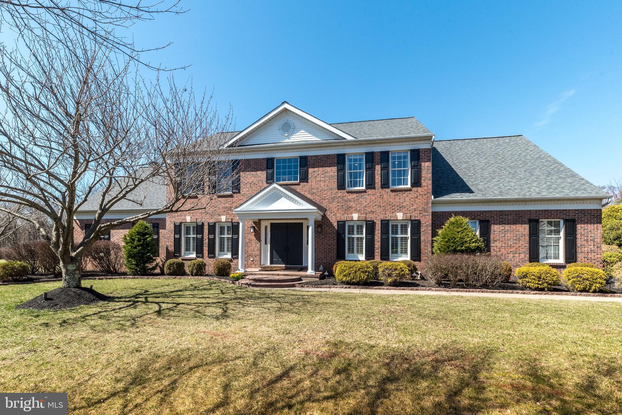 BRIDLE ESTATES - Residential