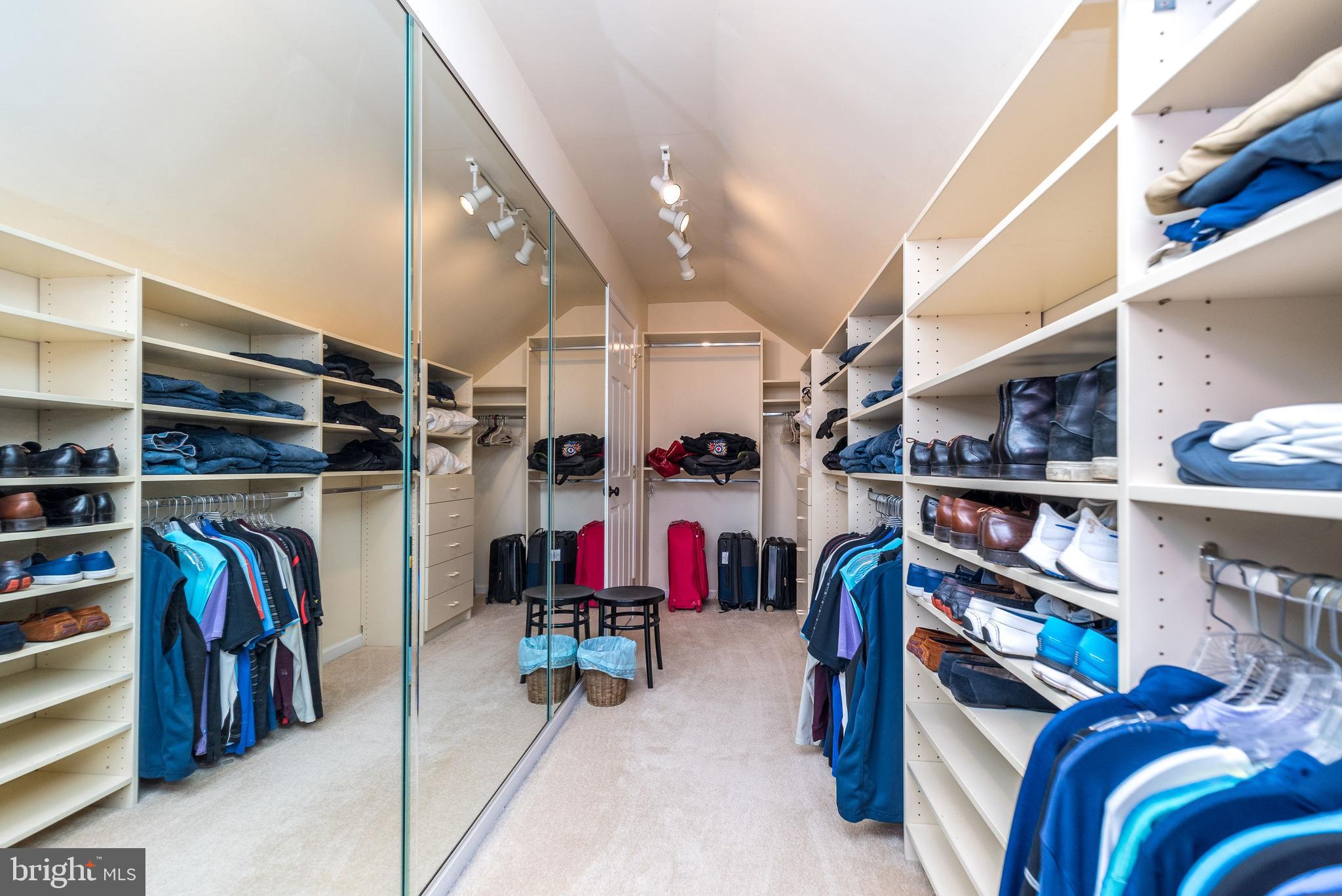 BRIDLE ESTATES - Residential