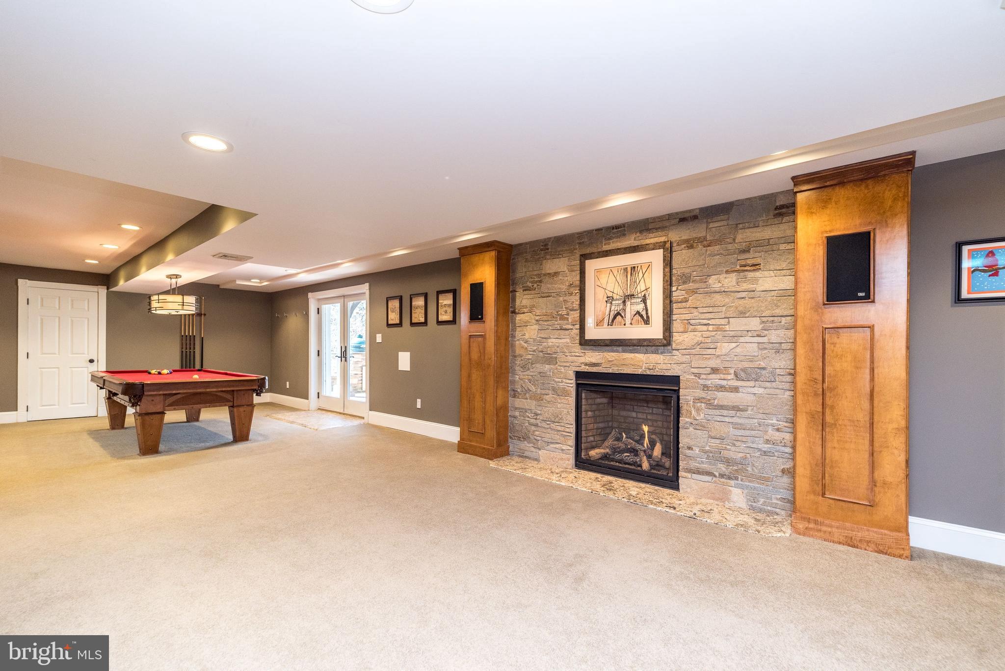 BRIDLE ESTATES - Residential