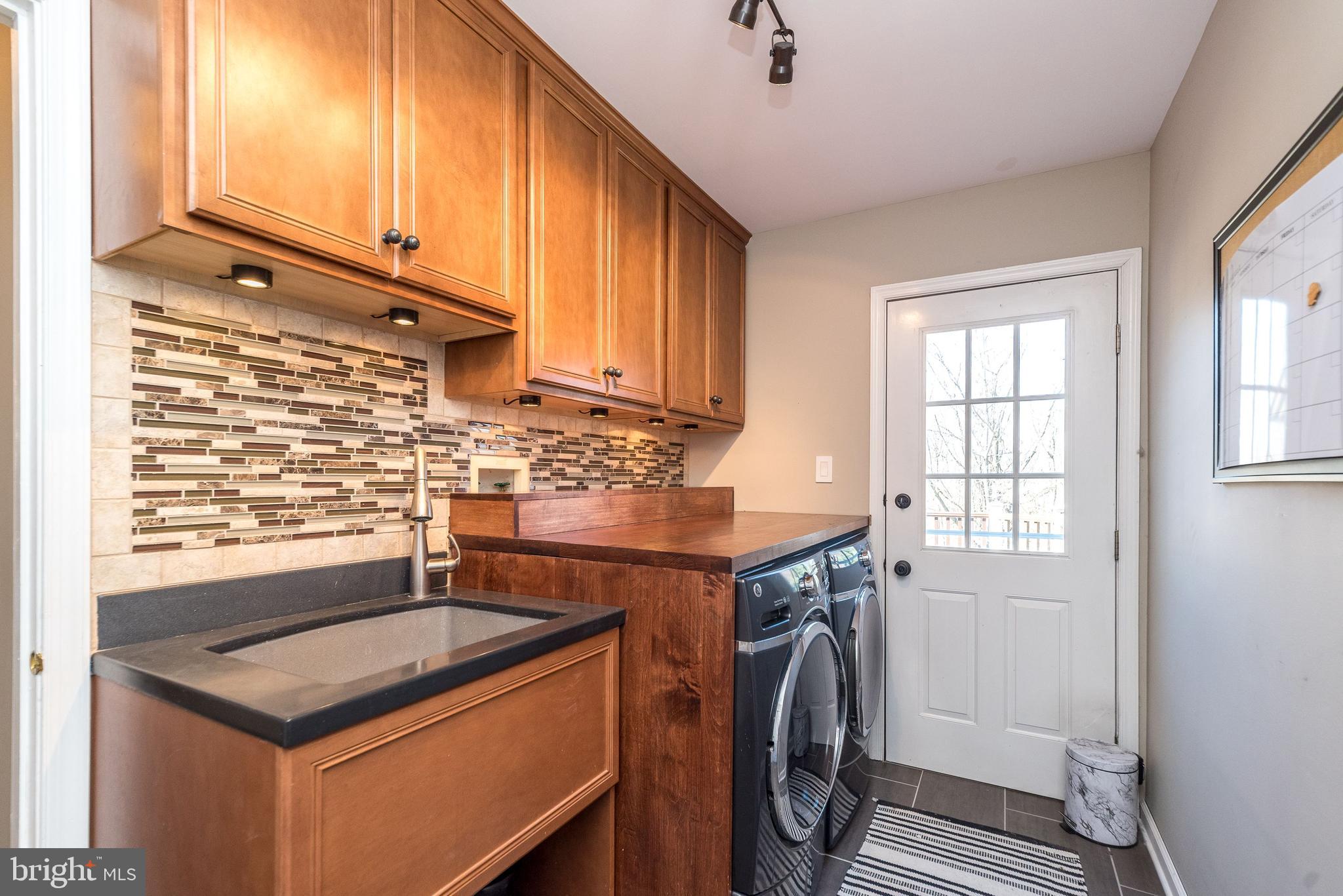 BRIDLE ESTATES - Residential