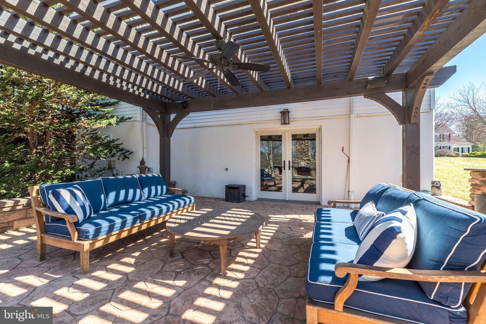 BRIDLE ESTATES - Residential