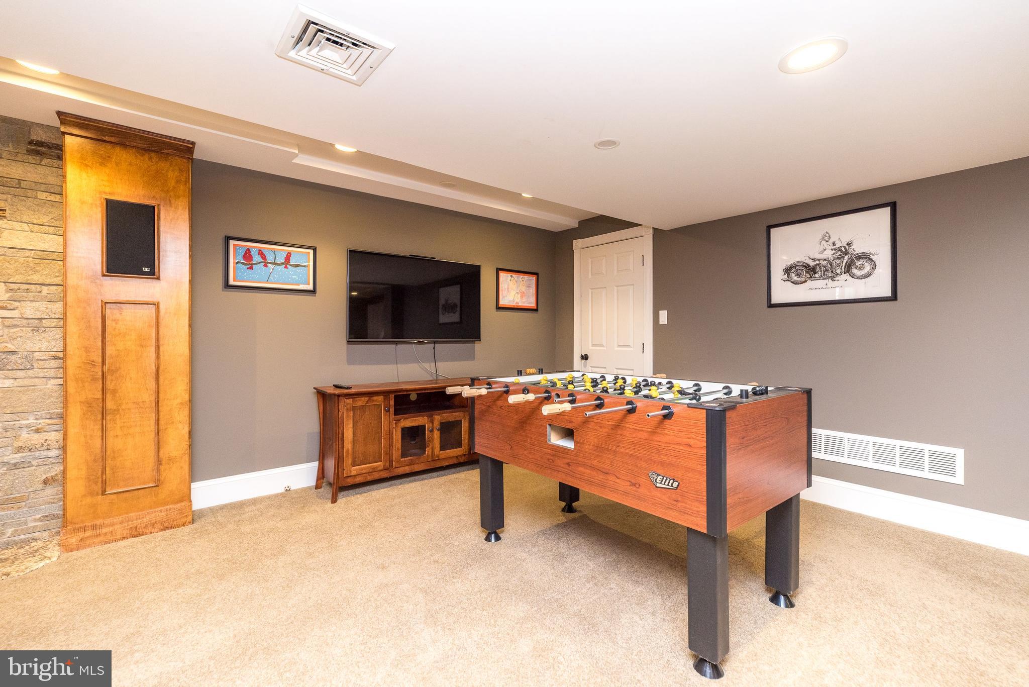 BRIDLE ESTATES - Residential