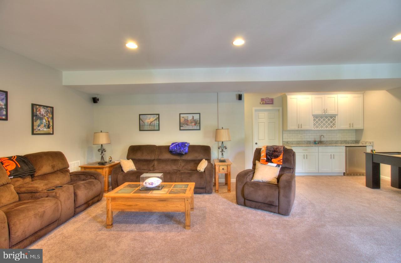 BLAKES LEGACY - Residential