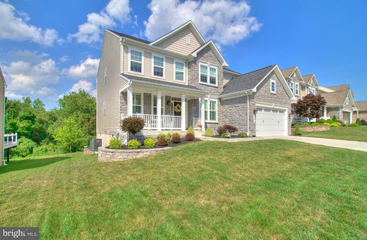 BLAKES LEGACY - Residential