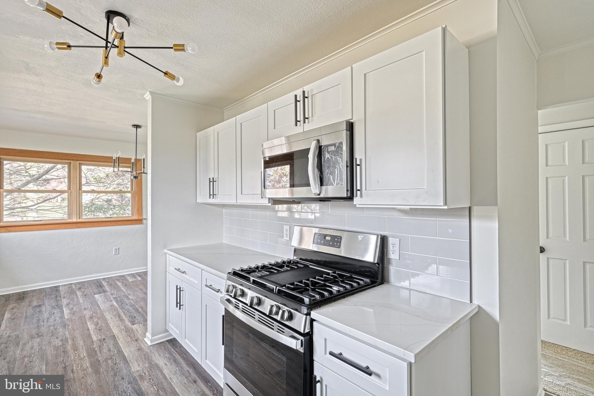 RED LION - Residential