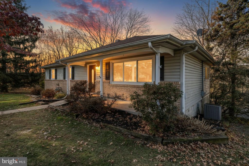 Photo of 850 Jefferson Lane, RED LION, PA 17356 (MLS # PAYK2093954)