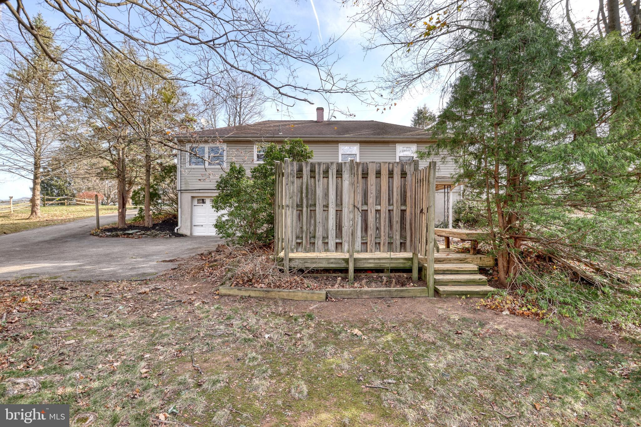 RED LION - Residential